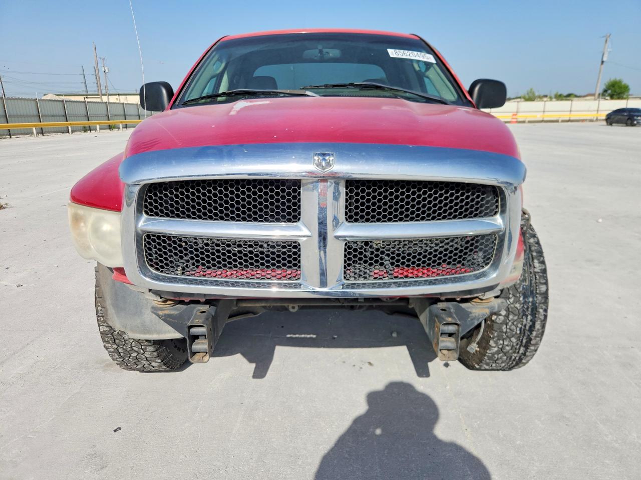 2002 Dodge Ram 1500 Red vin: 3D7HA18Z12G208188
