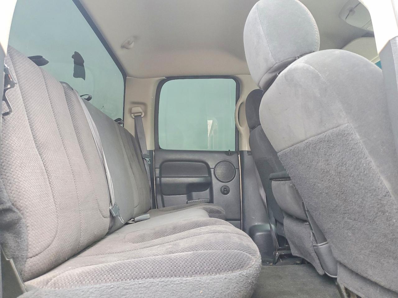 2002 Dodge Ram 1500 Tan vin: 3D7HA18Z22G143044