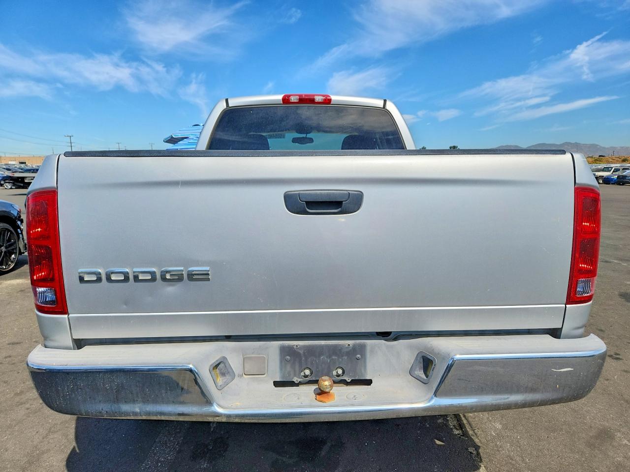 2002 Dodge Ram 1500 Silver vin: 3D7HA18Z32G185738