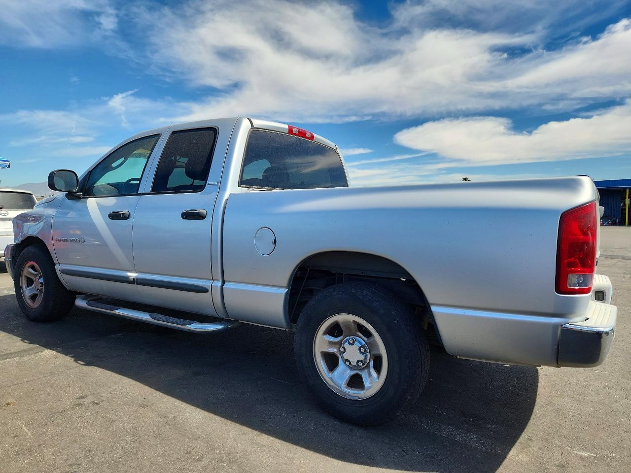 2002 Dodge Ram 1500 Silver vin: 3D7HA18Z32G185738