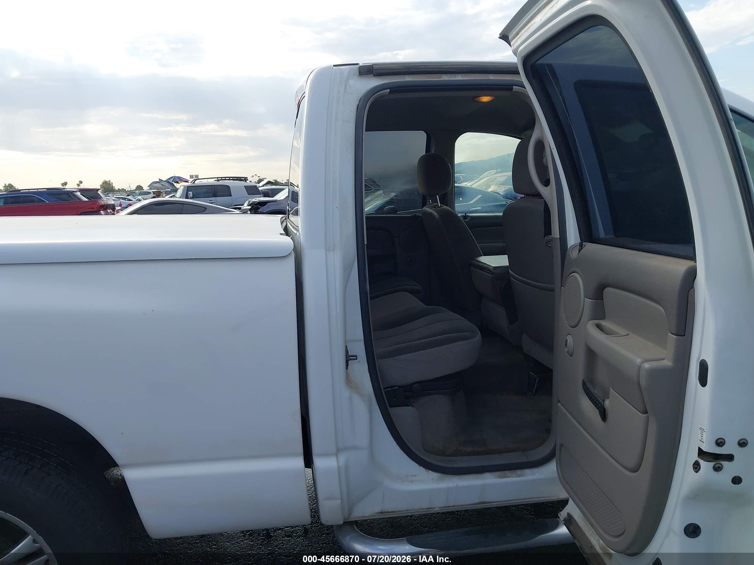 2002 Dodge Ram 1500 St White vin: 3D7HA18ZX2G149626