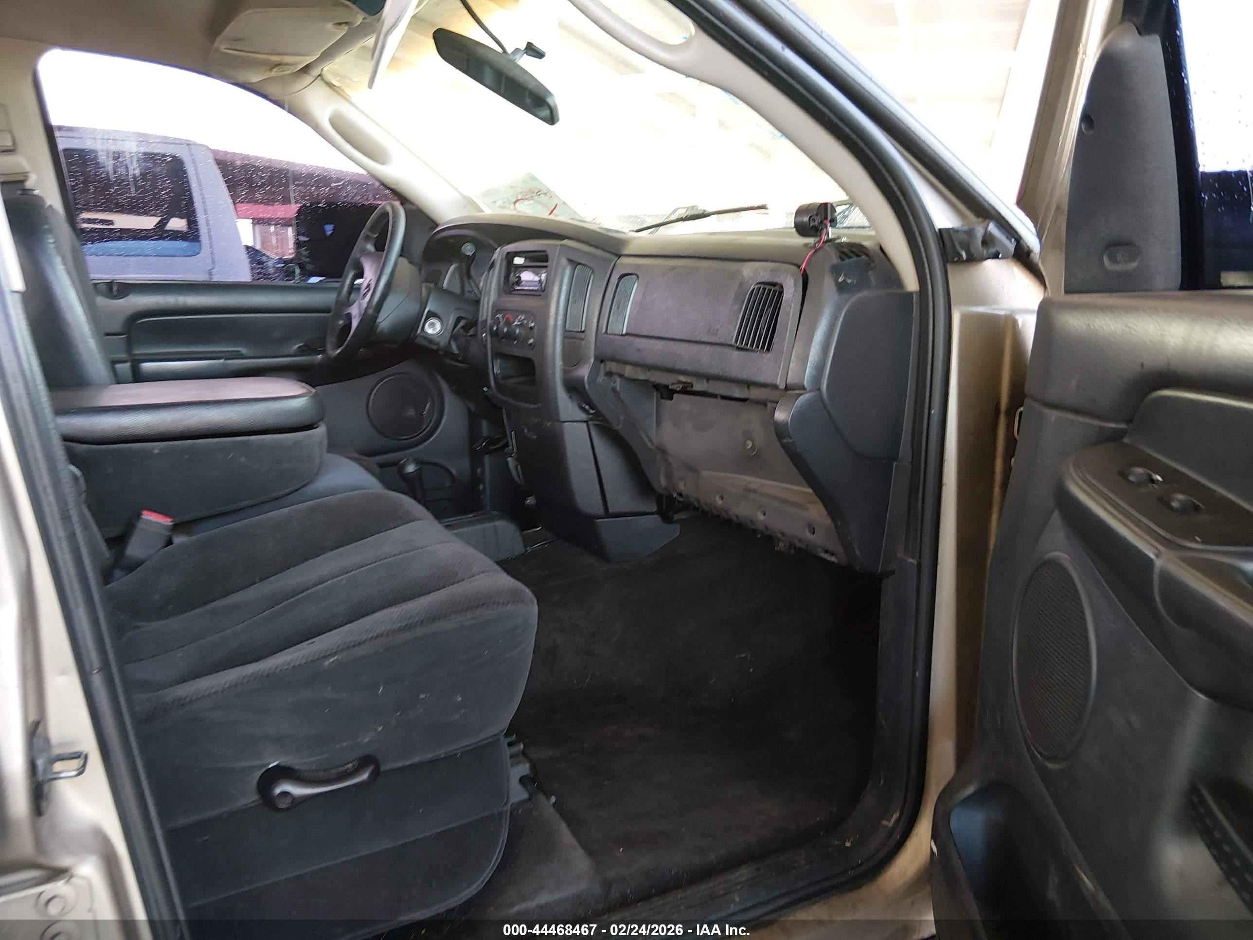 2002 Dodge Ram 1500 St Champagne vin: 3D7HU18N52G128834