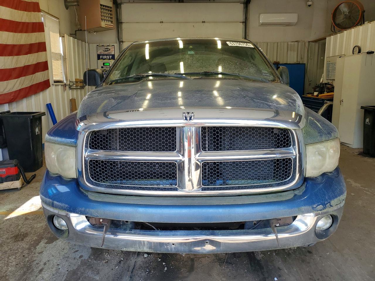2002 Dodge Ram 1500 Синий vin: 3D7HU18Z82G111061
