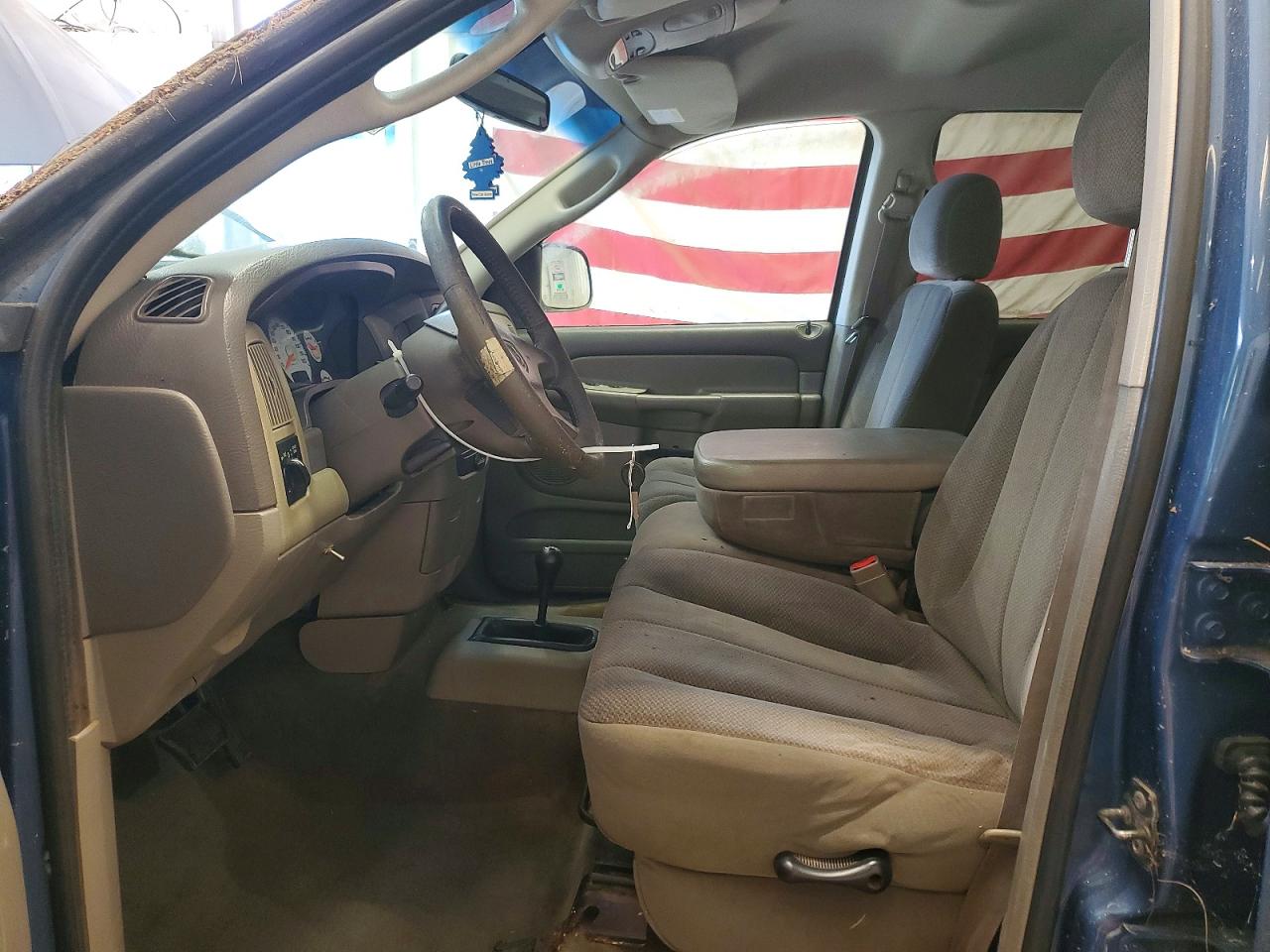 2002 Dodge Ram 1500 Синий vin: 3D7HU18Z82G111061