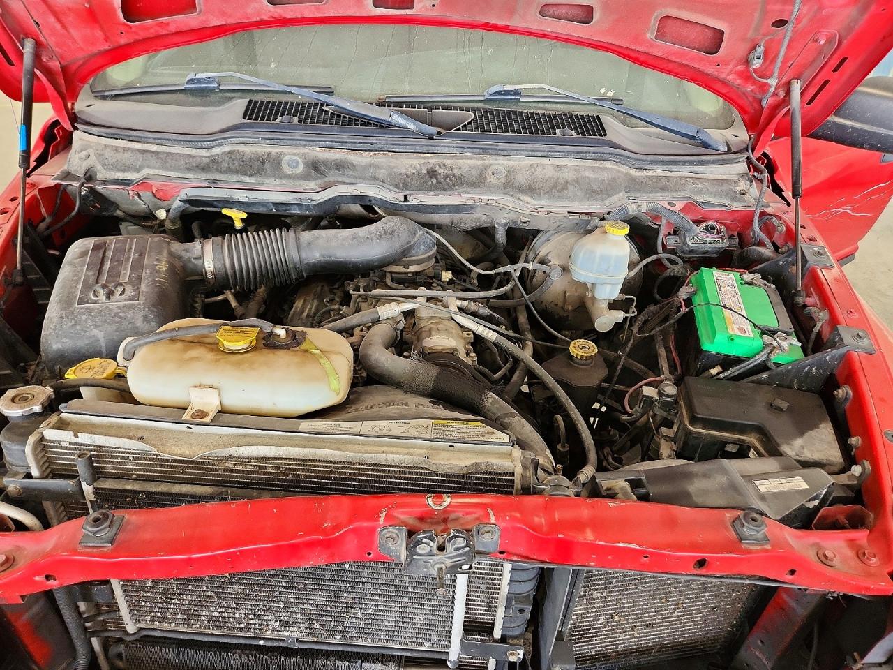 2002 Dodge Ram 1500 Red vin: 3D7HU18ZX2G211985