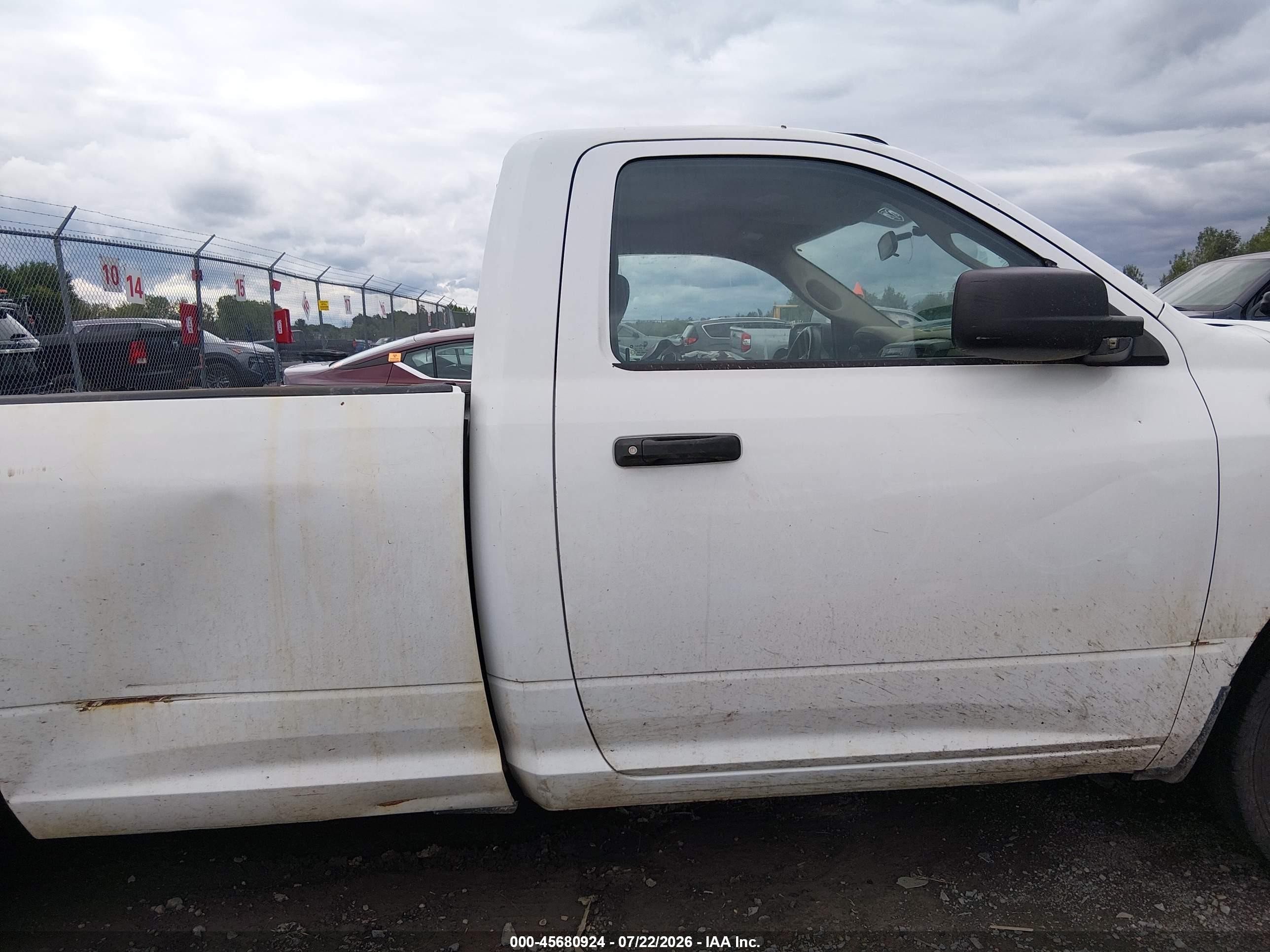 2011 Ram Ram 1500 St White vin: 3D7JB1EK2BG593959