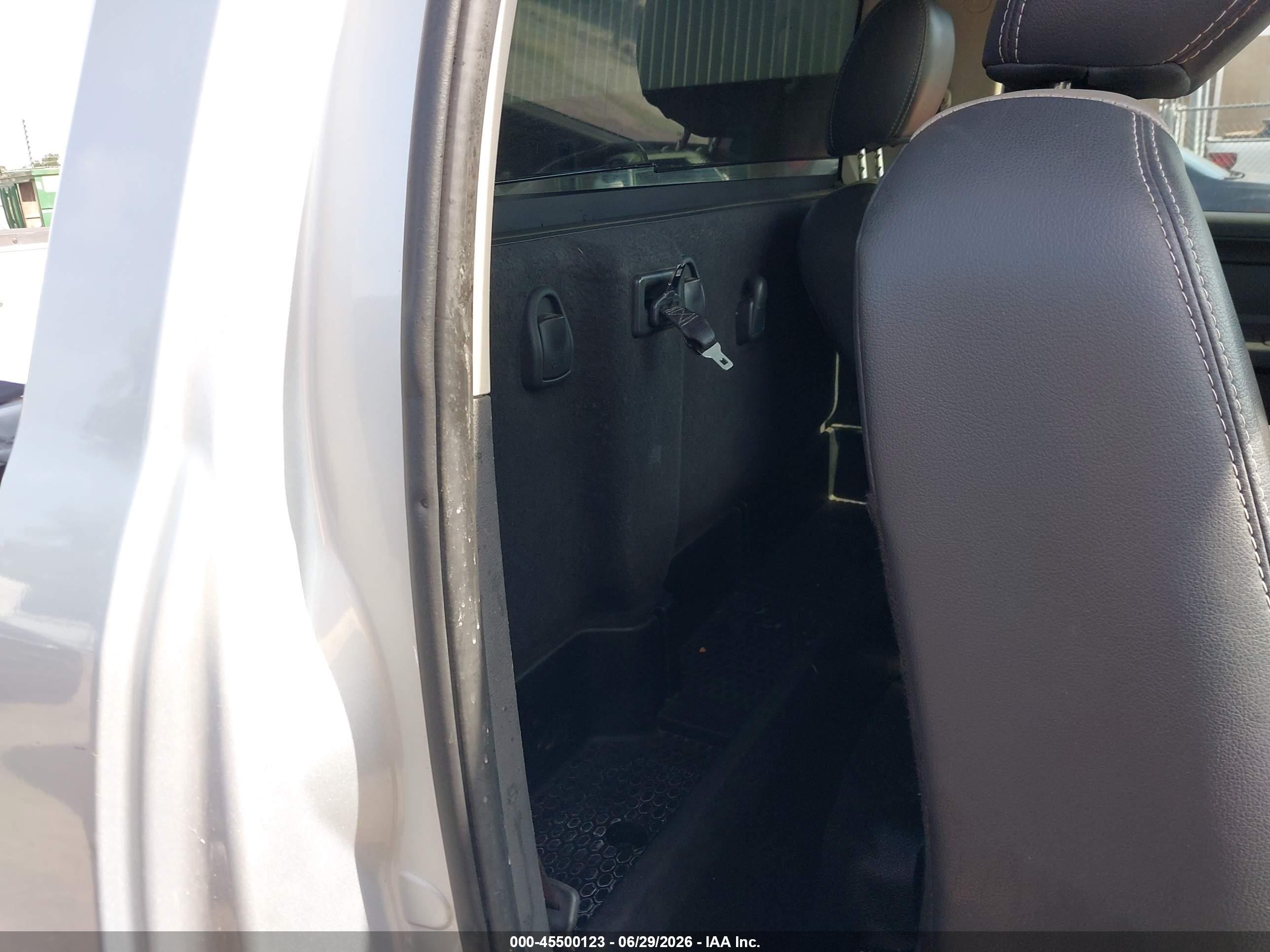 2011 Ram Ram 1500 St Silver vin: 3D7JB1EK2BG612820