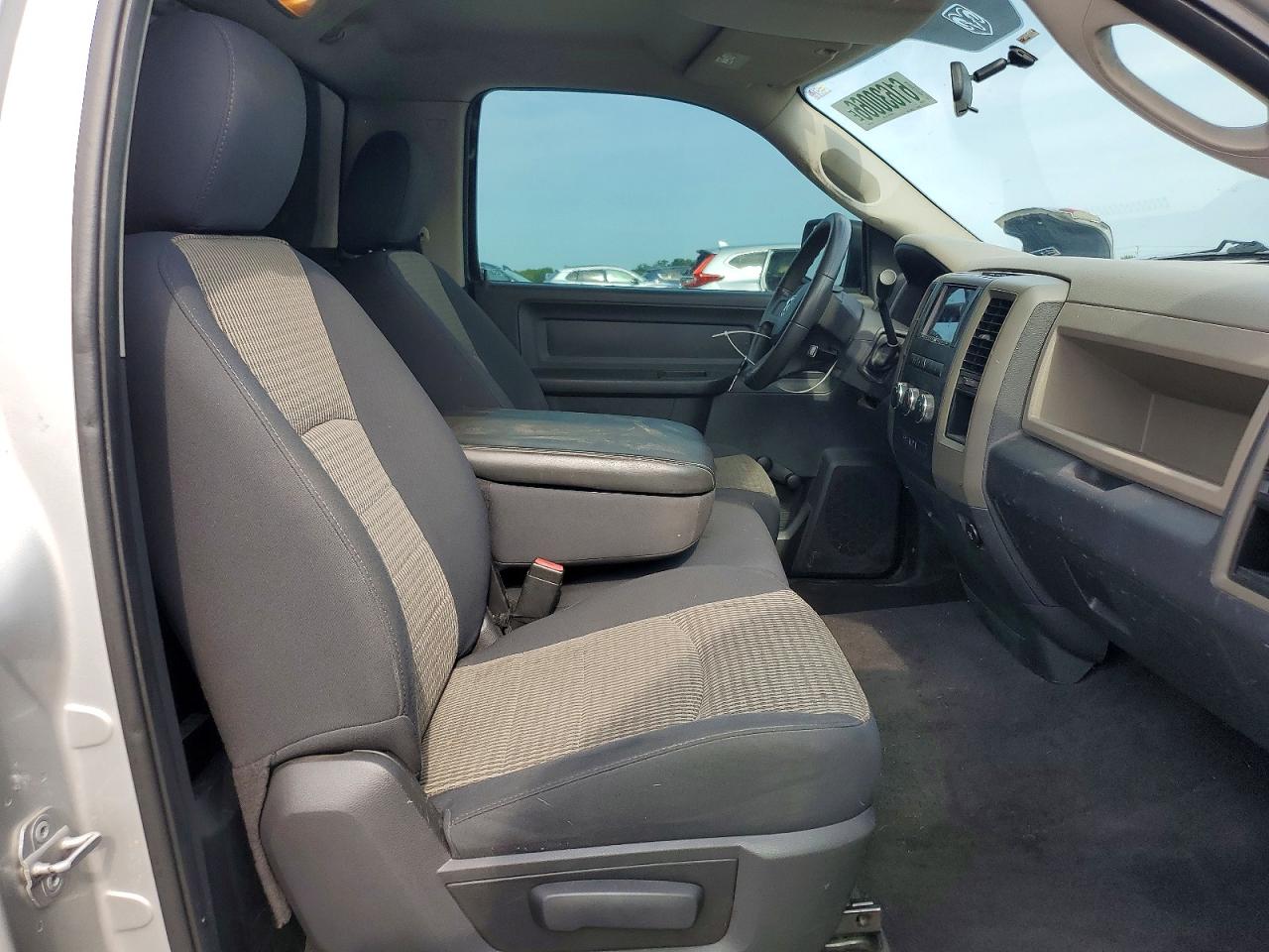 2010 Dodge Ram 1500 Silver vin: 3D7JB1EK5AG147335