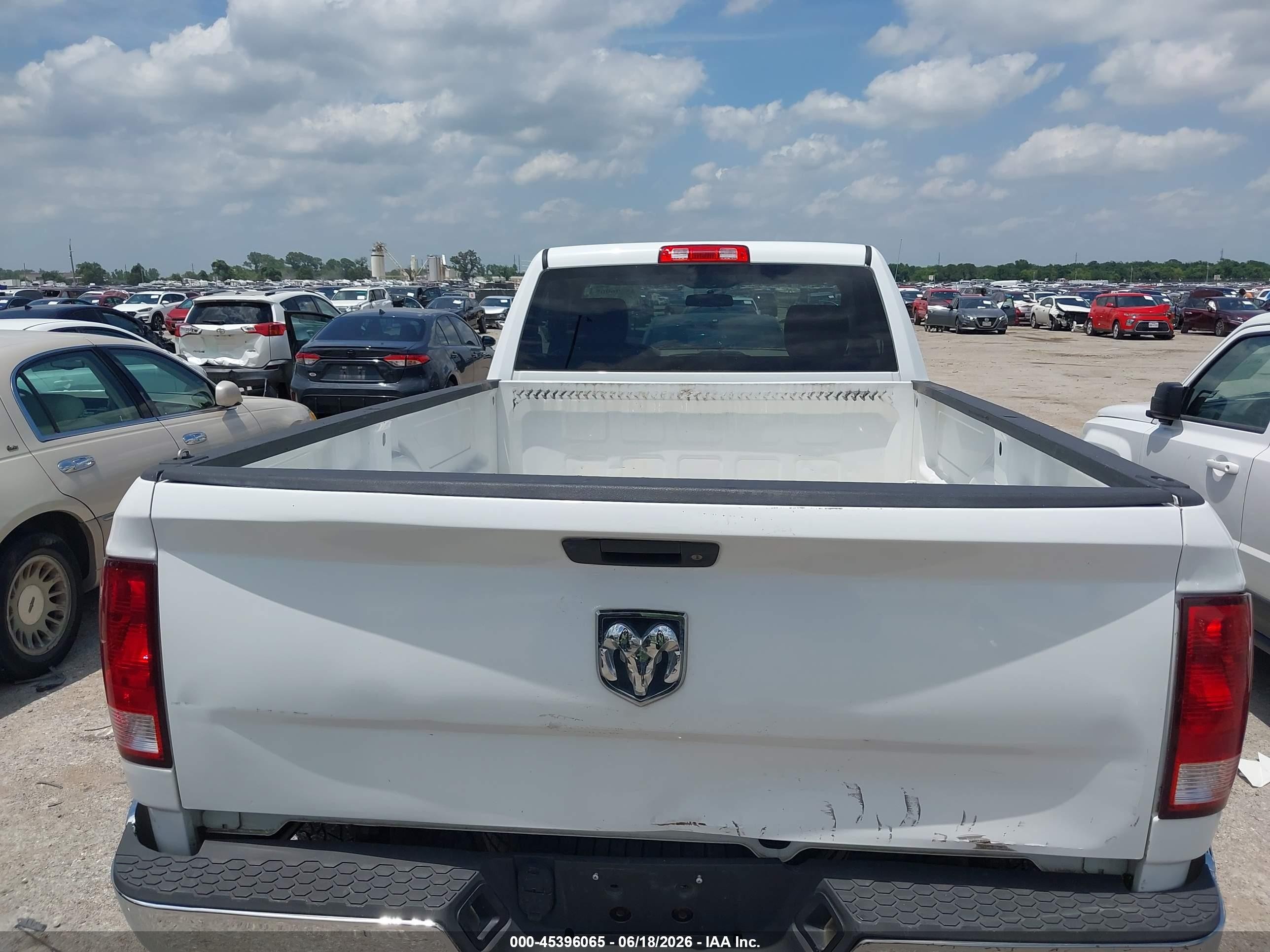 2011 Ram Ram 1500 St White vin: 3D7JB1EKXBG611401