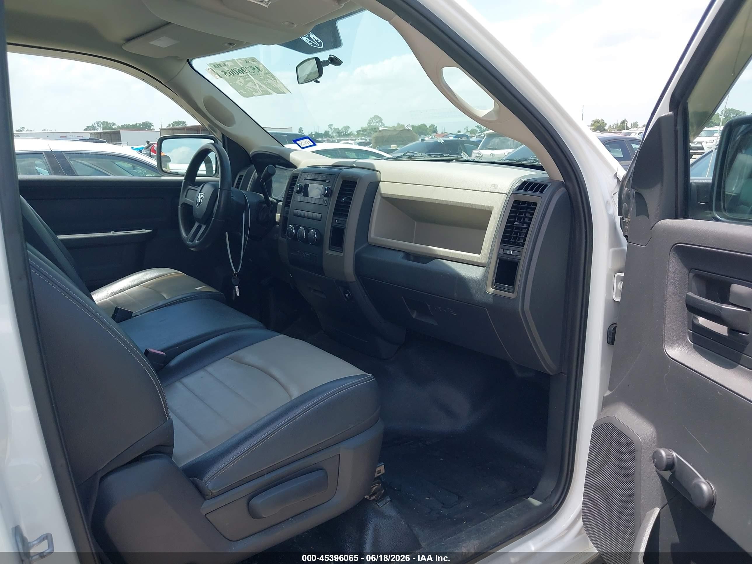 2011 Ram Ram 1500 St White vin: 3D7JB1EKXBG611401