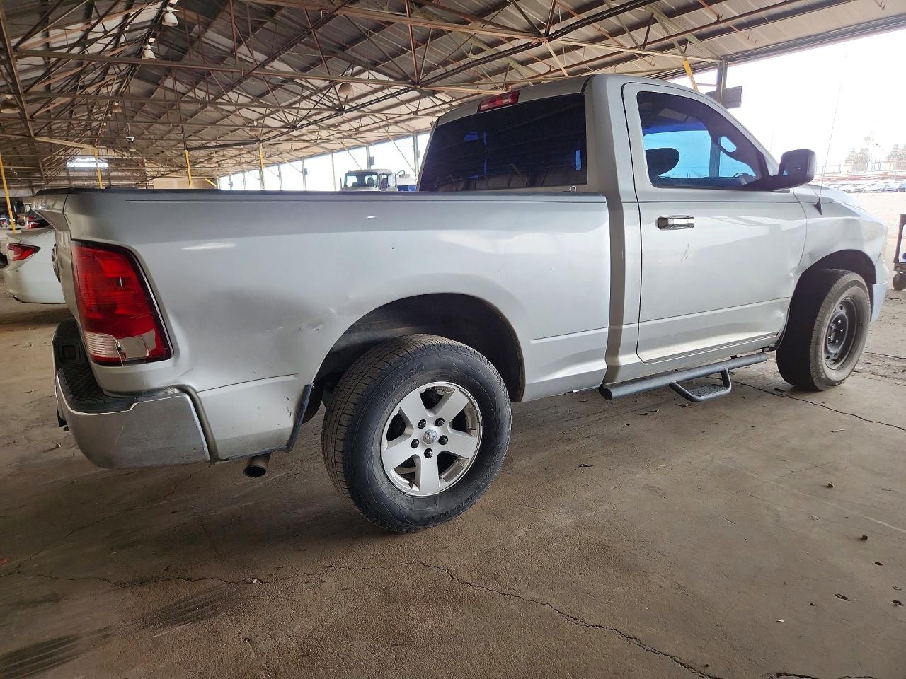 2011 Dodge Ram 1500 Silver vin: 3D7JB1EP2BG602591