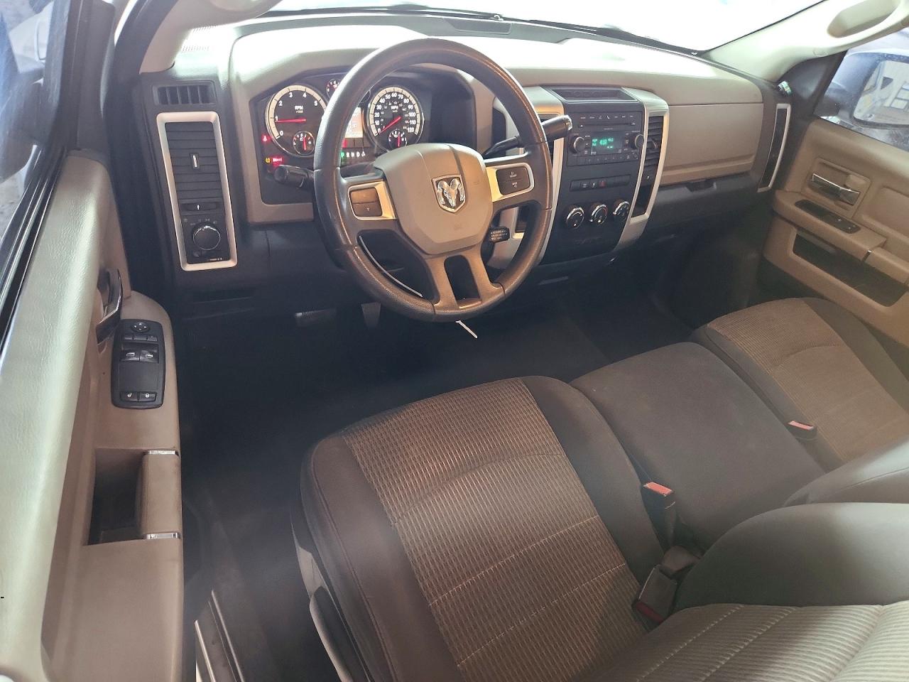 2011 Dodge Ram 1500 Silver vin: 3D7JB1EP2BG602591