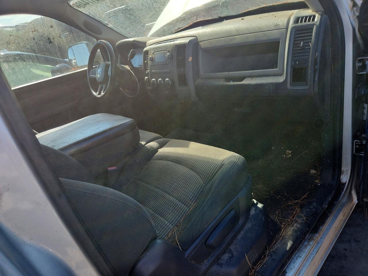 2011 Dodge Ram 1500 Silver vin: 3D7JV1ET5BG632995