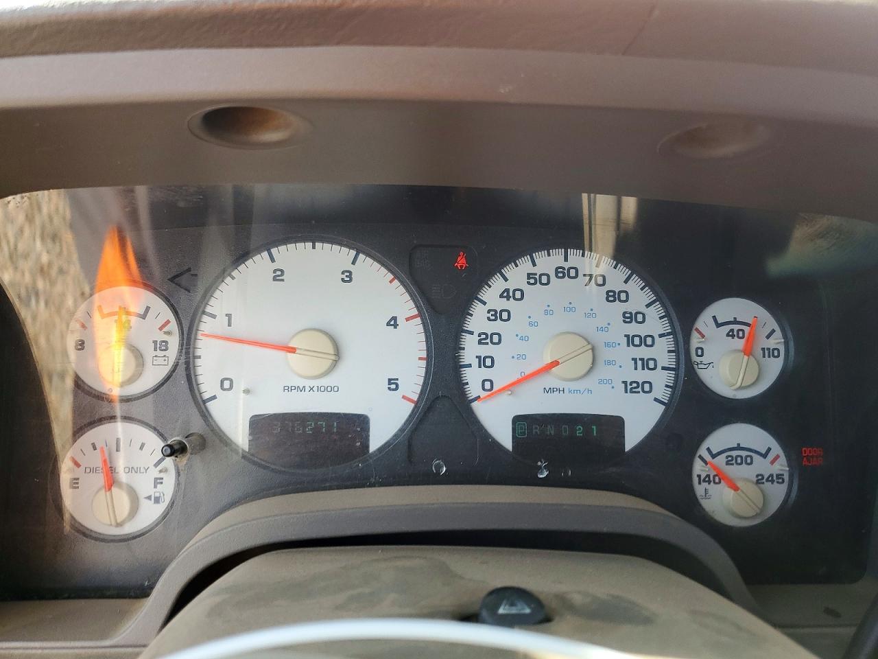 2003 Dodge Ram 2500 St Красный vin: 3D7KA28C53G849742