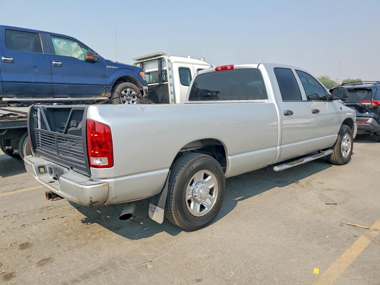 2004 Dodge Ram 2500 St Silver vin: 3D7KA28C94G188802