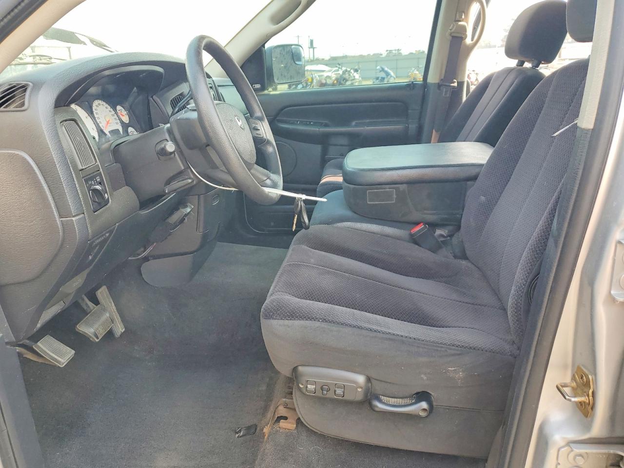 2004 Dodge Ram 2500 St Silver vin: 3D7KA28C94G188802