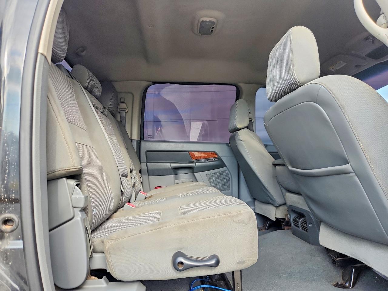 2006 Dodge Ram 1500 Gray vin: 3D7KR19D86G286104