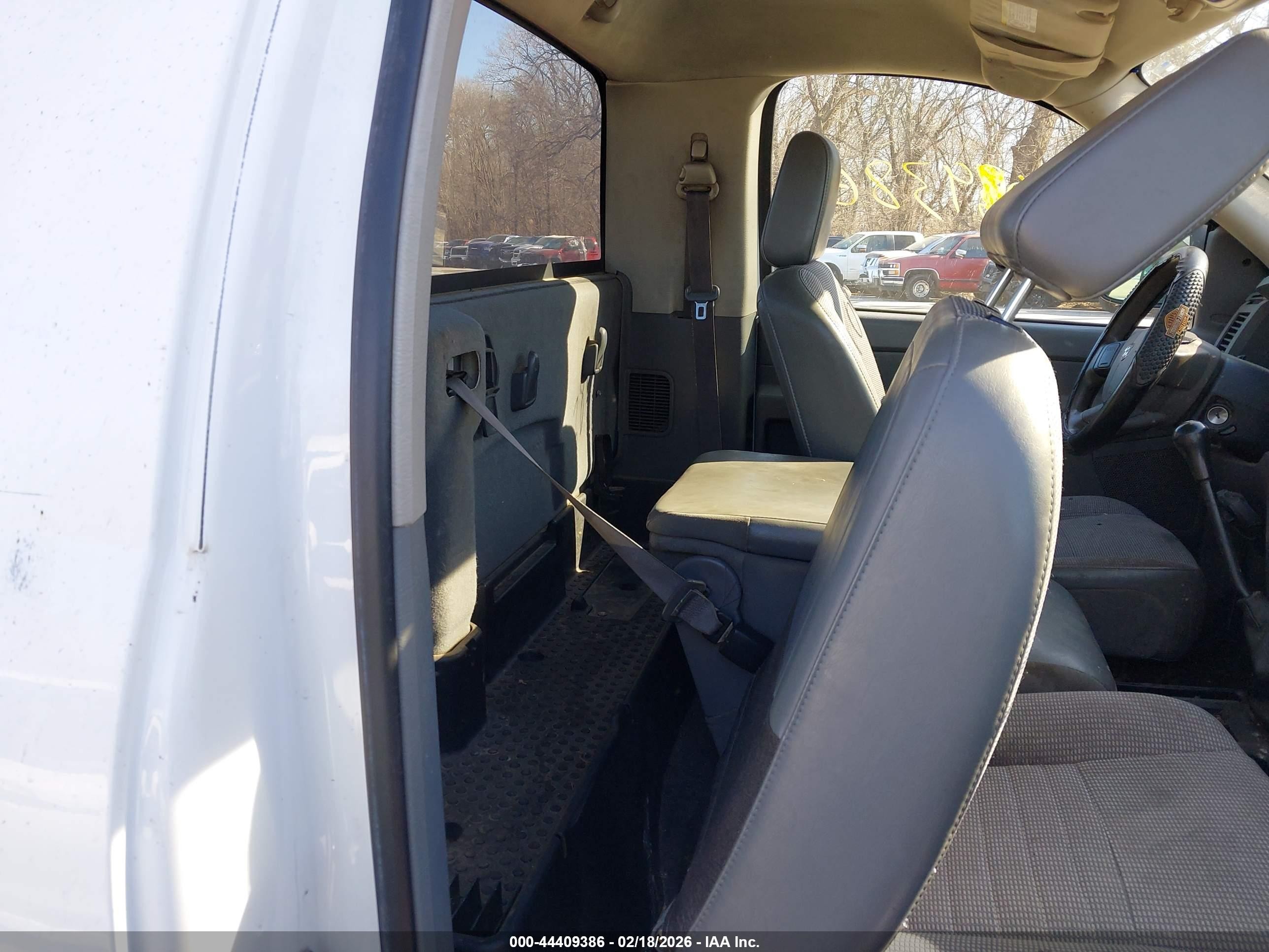2007 Dodge Ram 2500 St White vin: 3D7KR26A37G833958