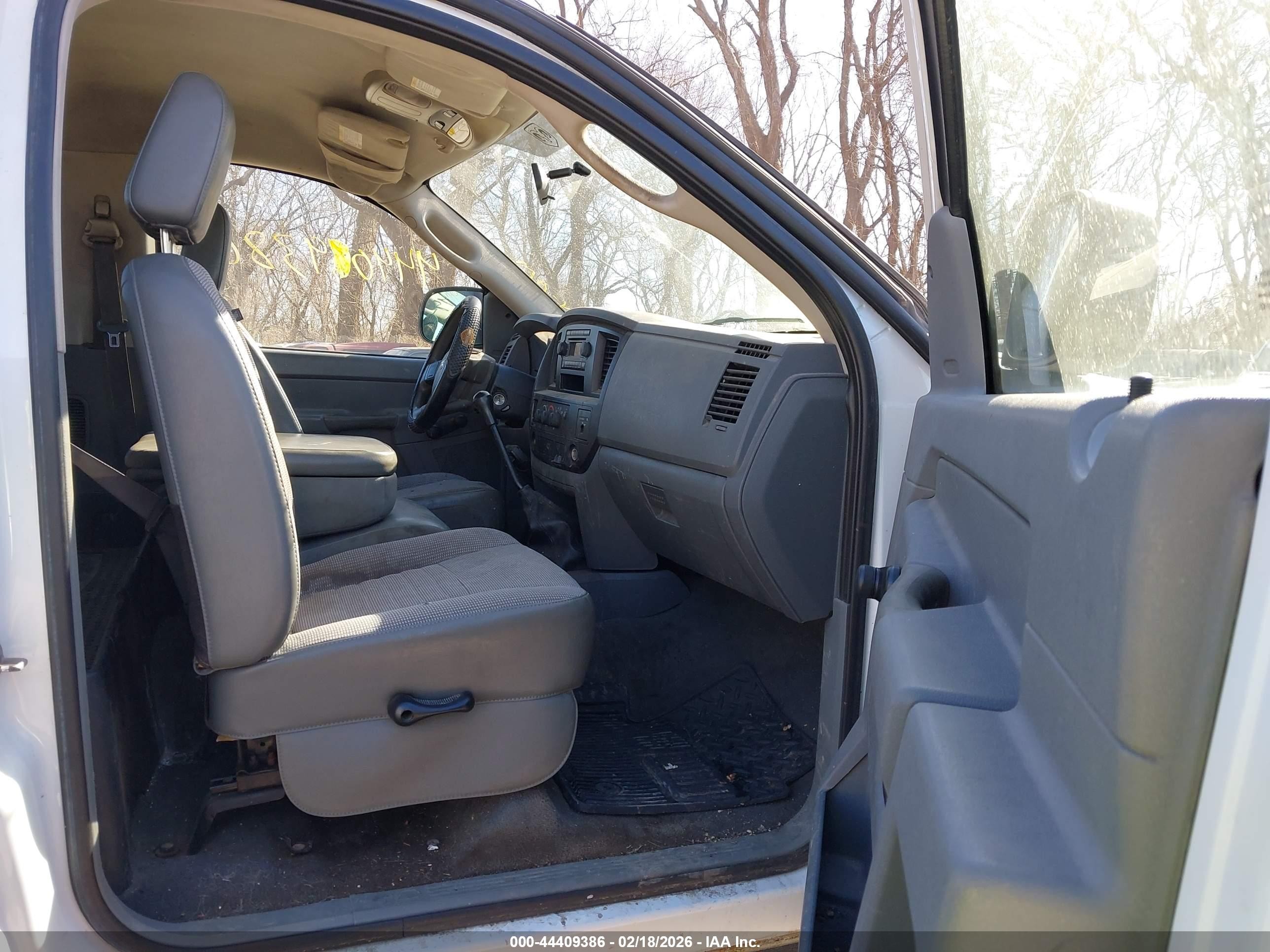 2007 Dodge Ram 2500 St White vin: 3D7KR26A37G833958