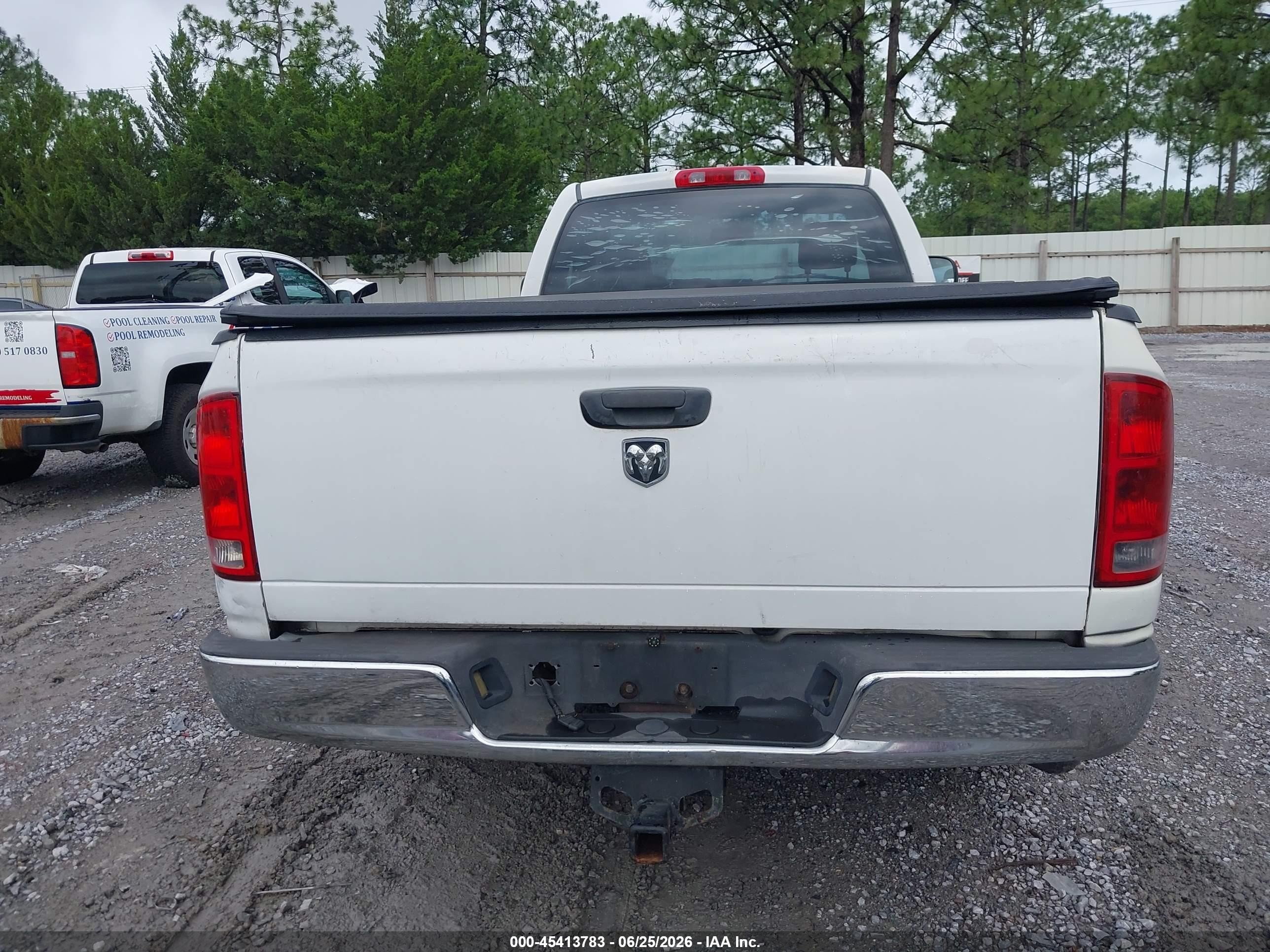 2005 Dodge Ram 2500 St White vin: 3D7KR26D15G832072