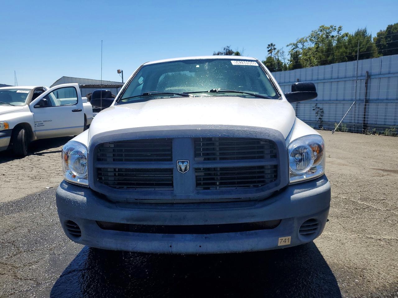 2008 Dodge Ram 2500 St Белый vin: 3D7KR26D18G183653