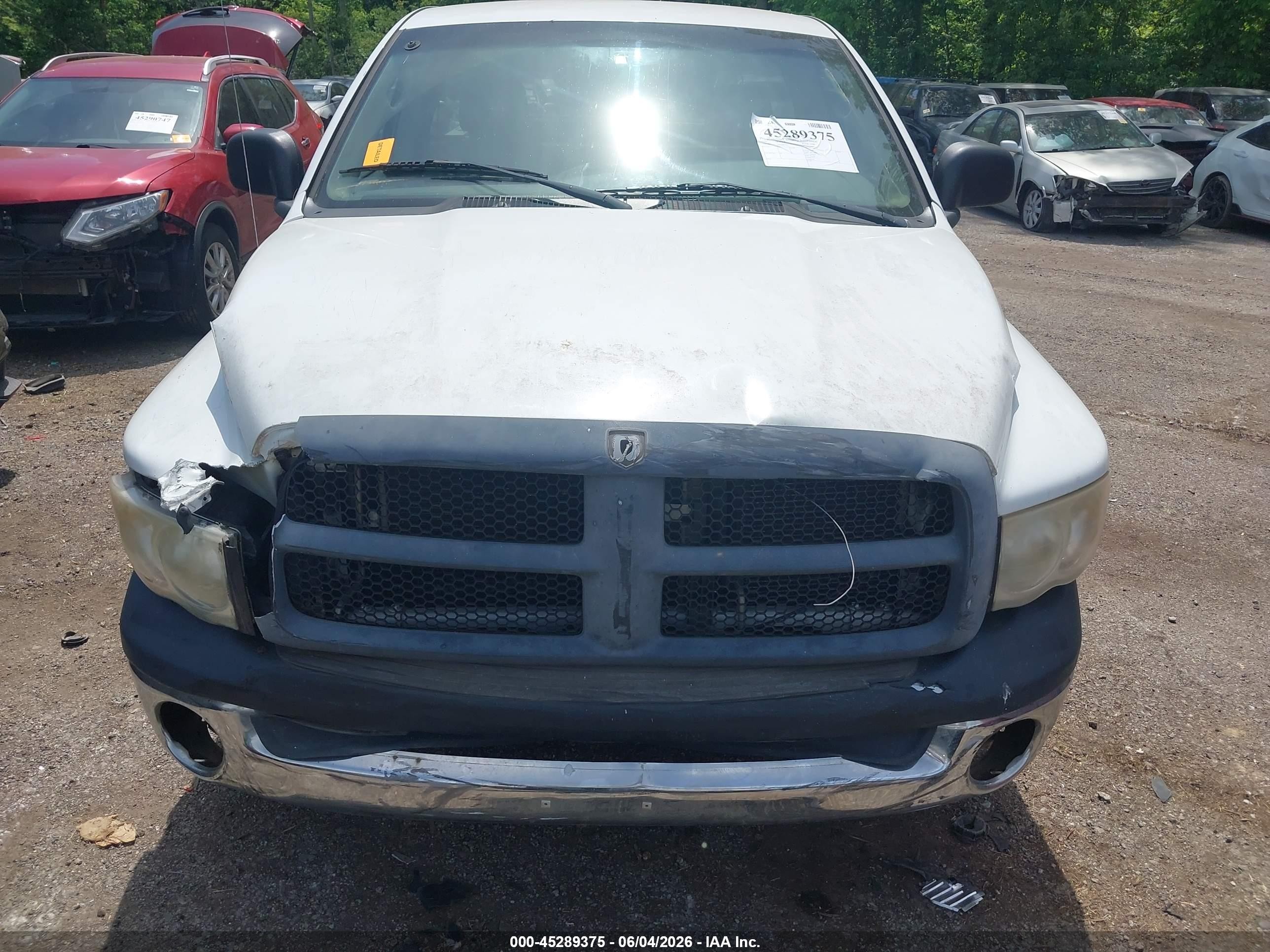 2005 Dodge Ram 2500 St Белый vin: 3D7KR26D65G863415