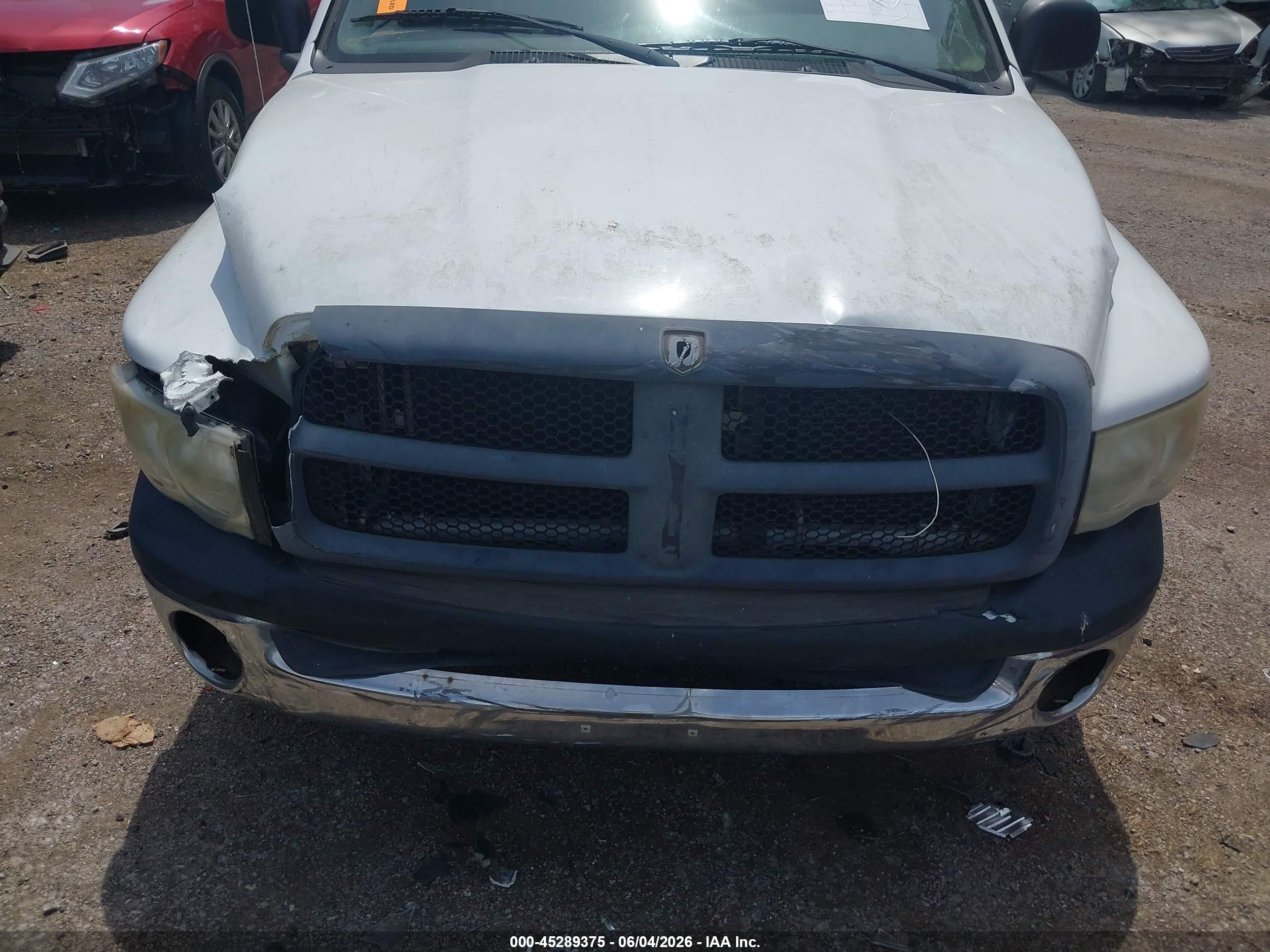 2005 Dodge Ram 2500 St Белый vin: 3D7KR26D65G863415