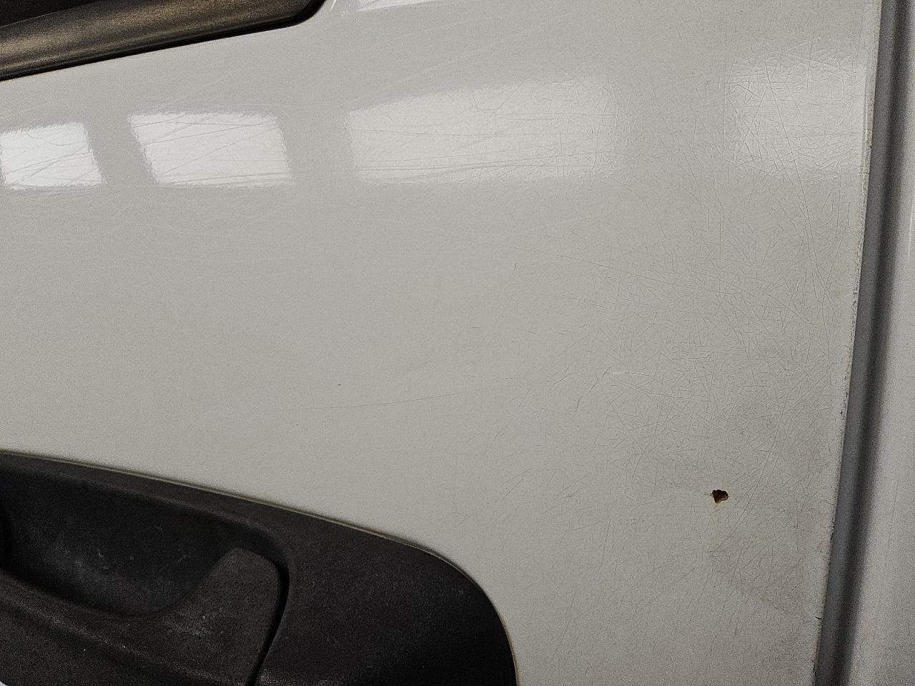 2005 Dodge Ram 2500 St White vin: 3D7KR28C05G812903 Damage: Left Rear Door, Rust, 1/2 To 1 Inch