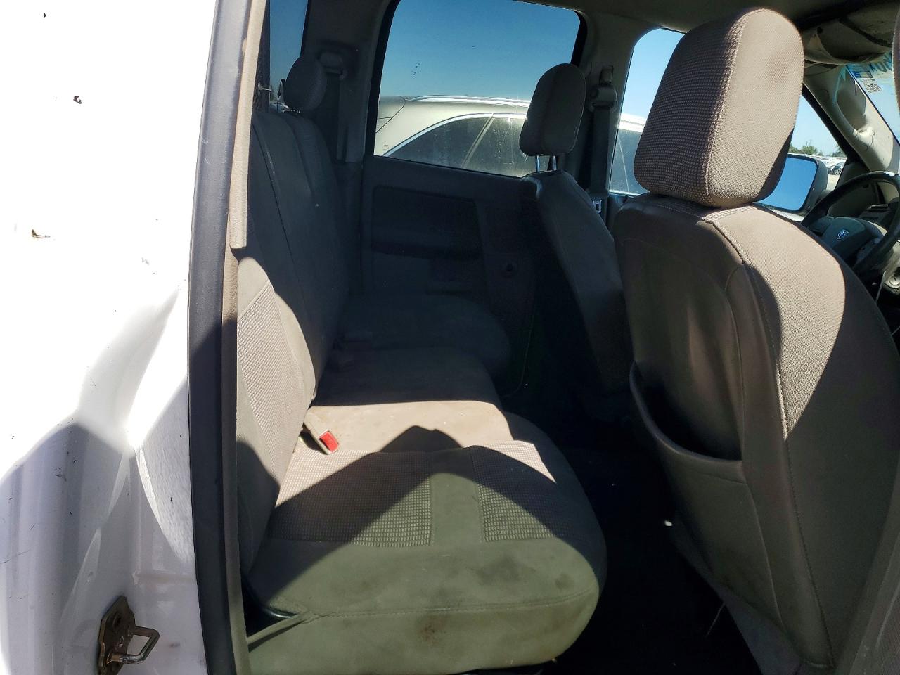 2006 Dodge Ram 2500 St White vin: 3D7KR28C26G249287
