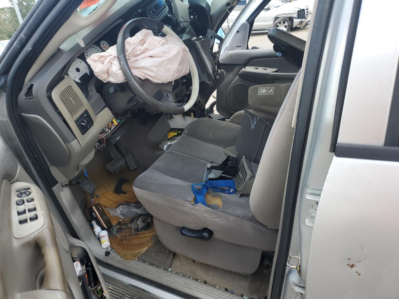 2005 Dodge Ram 2500 St Silver vin: 3D7KR28C55G742671