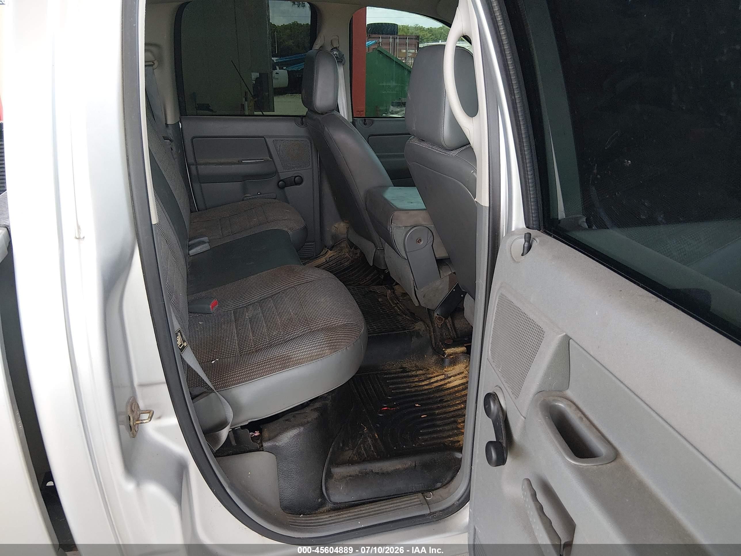 2006 Dodge Ram 2500 St Silver vin: 3D7KR28C56G279903