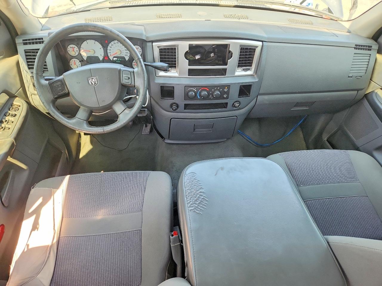 2007 Dodge Ram 2500 St Серый vin: 3D7KR28C67G736445