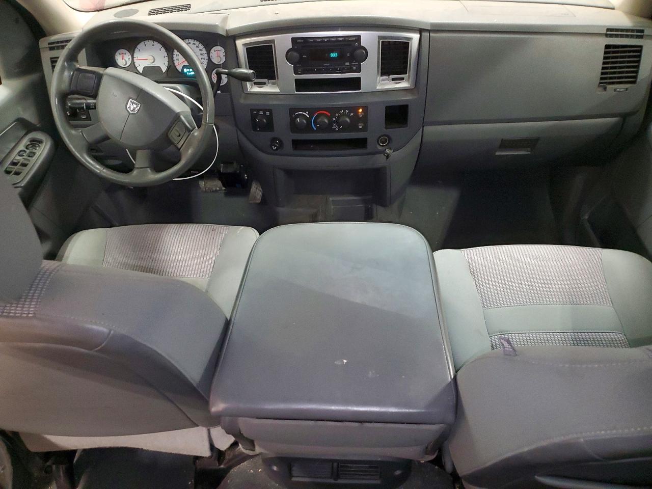 2007 Dodge Ram 1500 Red vin: 3D7KS19D27G801555