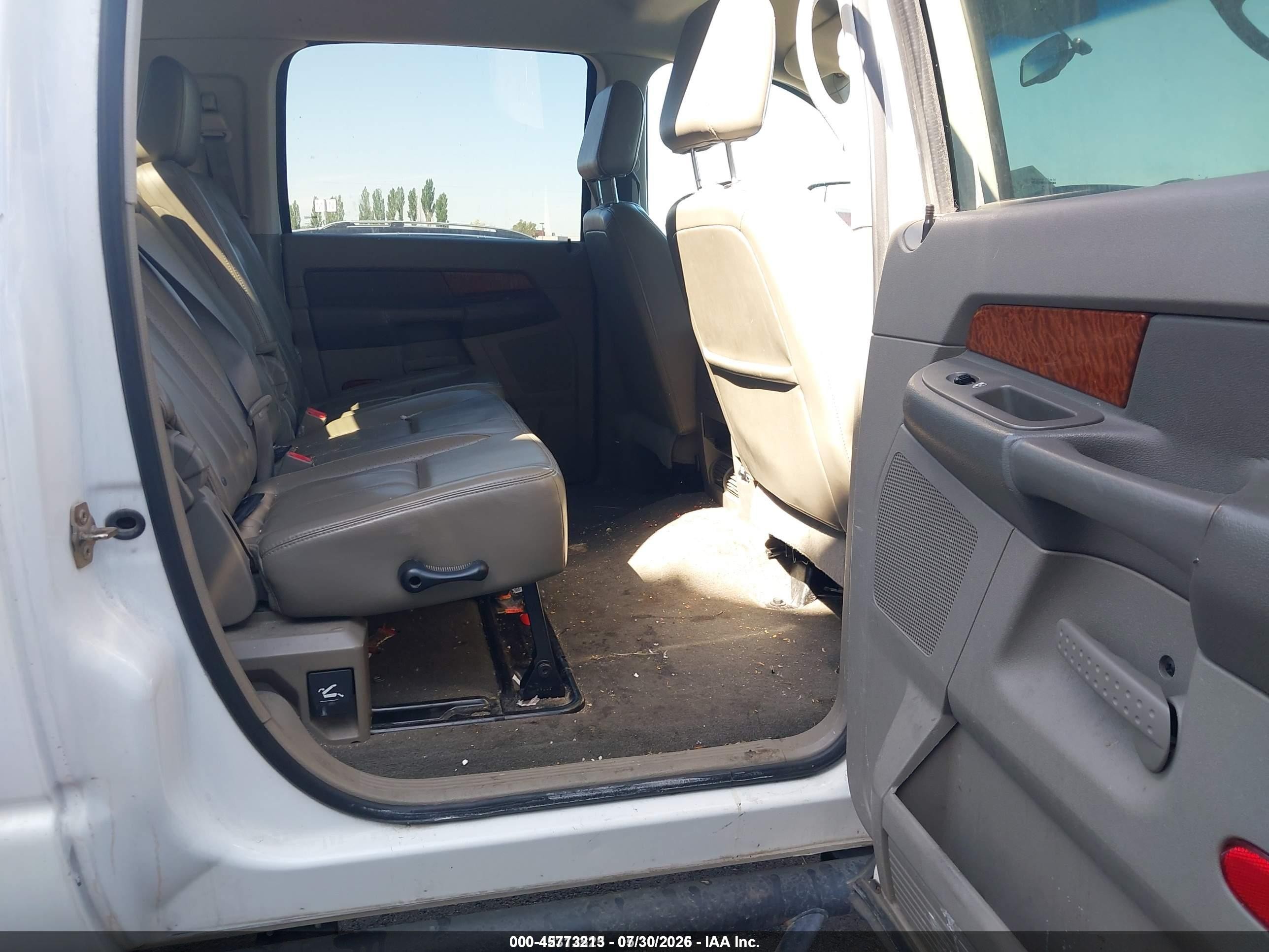 2006 Dodge Ram 1500 Laramie White vin: 3D7KS19D36G244279