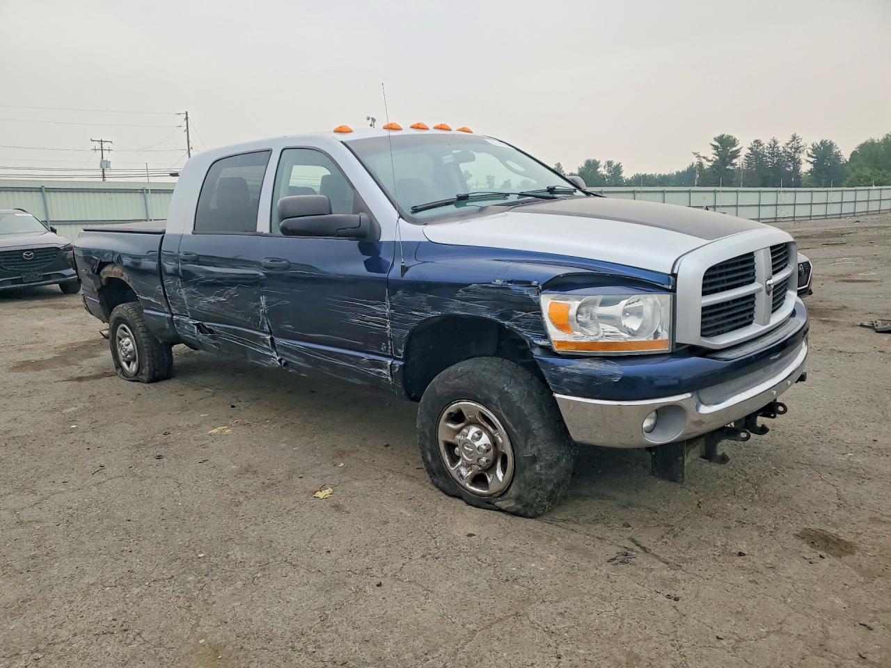 2006 Dodge Ram 1500 Laramie Two Tone vin: 3D7KS19D86G250692