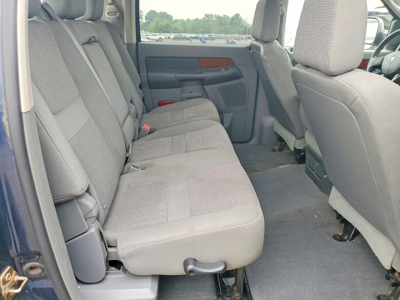2006 Dodge Ram 1500 Laramie Two Tone vin: 3D7KS19D86G250692