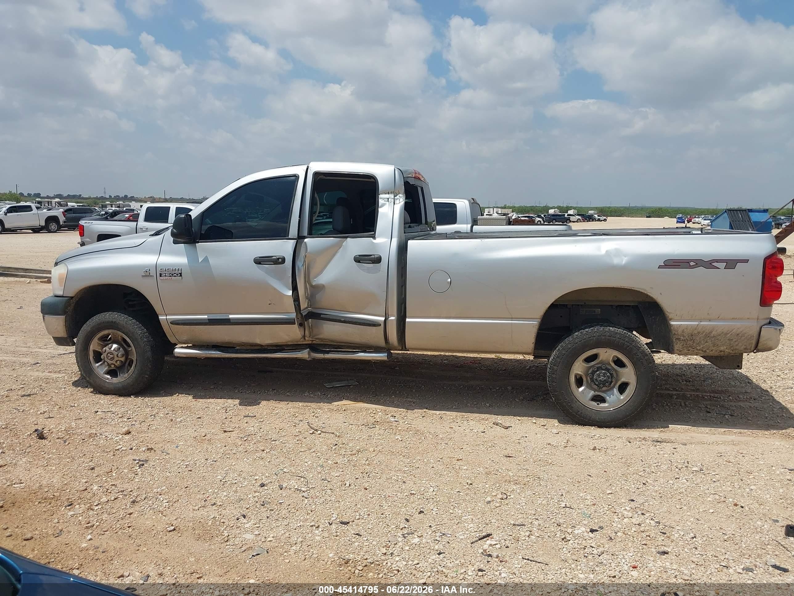 2008 Dodge Ram 2500 St/sxt Silver vin: 3D7KS28A28G148174