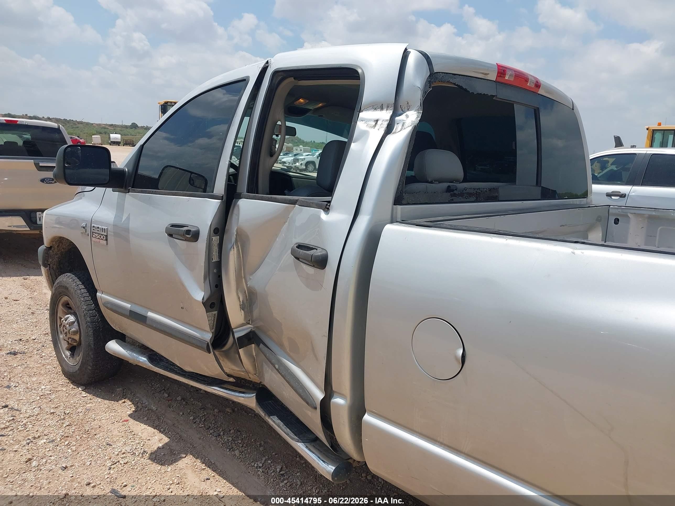 2008 Dodge Ram 2500 St/sxt Silver vin: 3D7KS28A28G148174