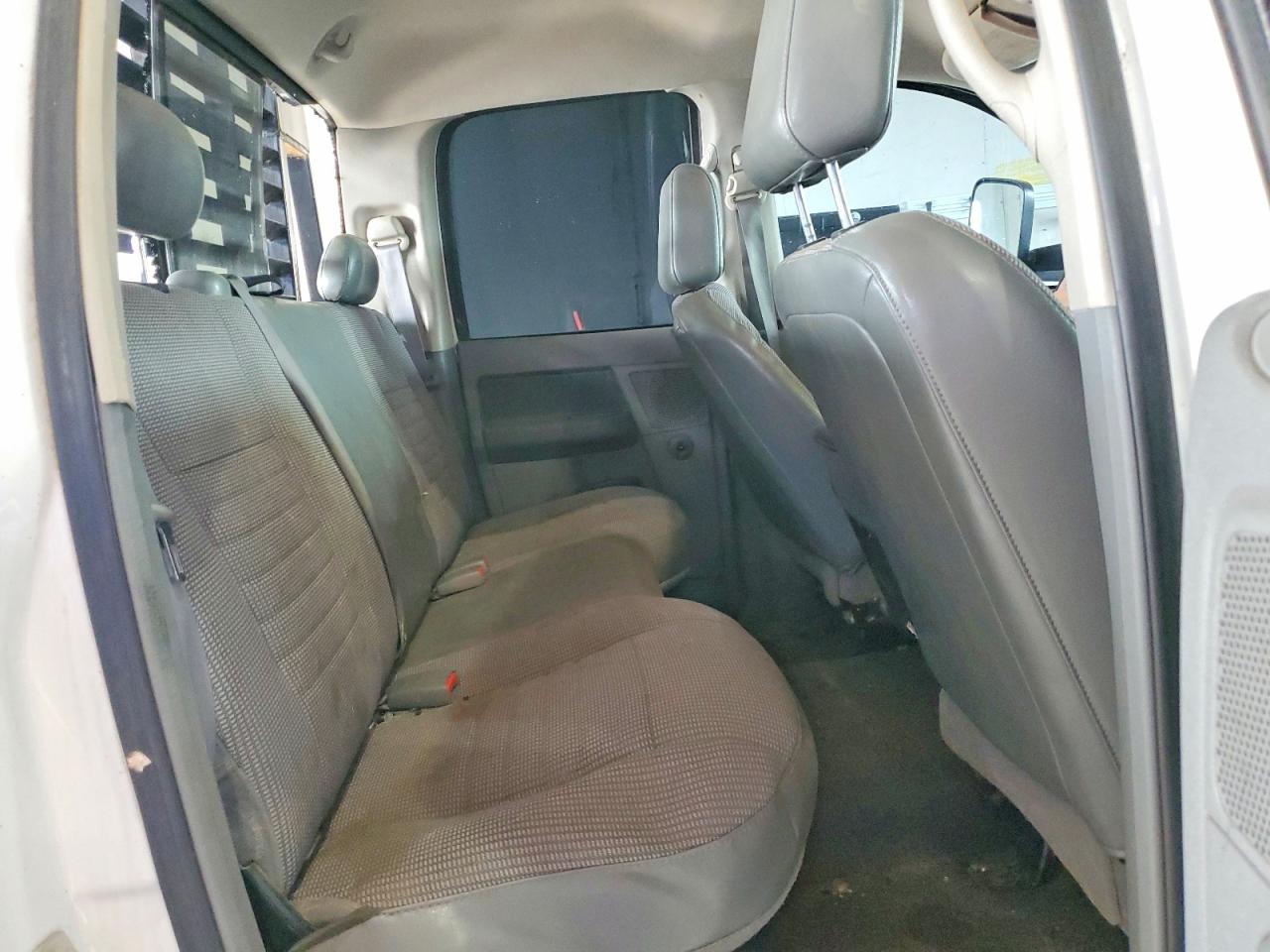 2008 Dodge Ram 2500 St Белый vin: 3D7KS28A88G212301