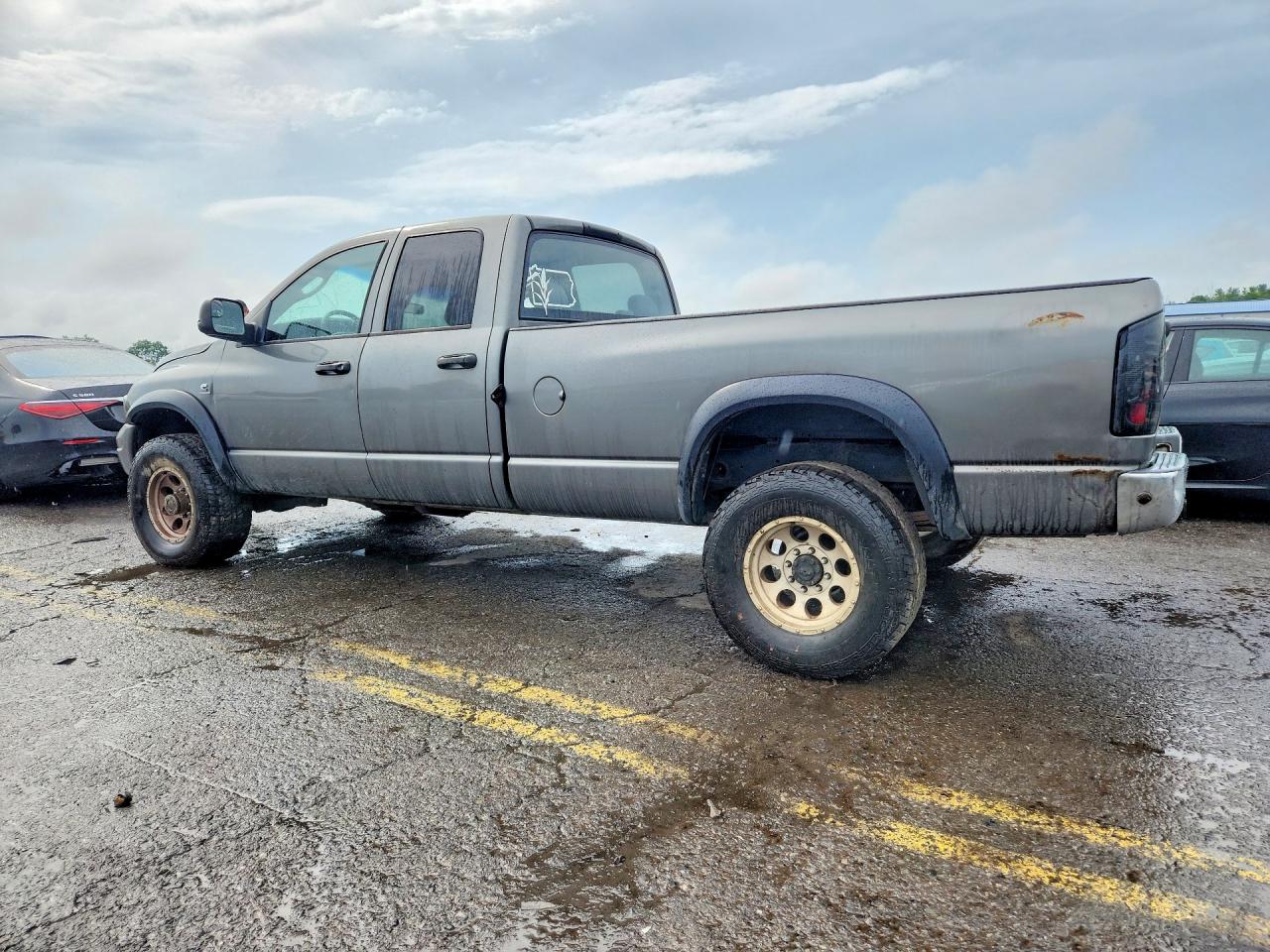 2005 Dodge Ram 2500 St Серый vin: 3D7KS28C05G711073