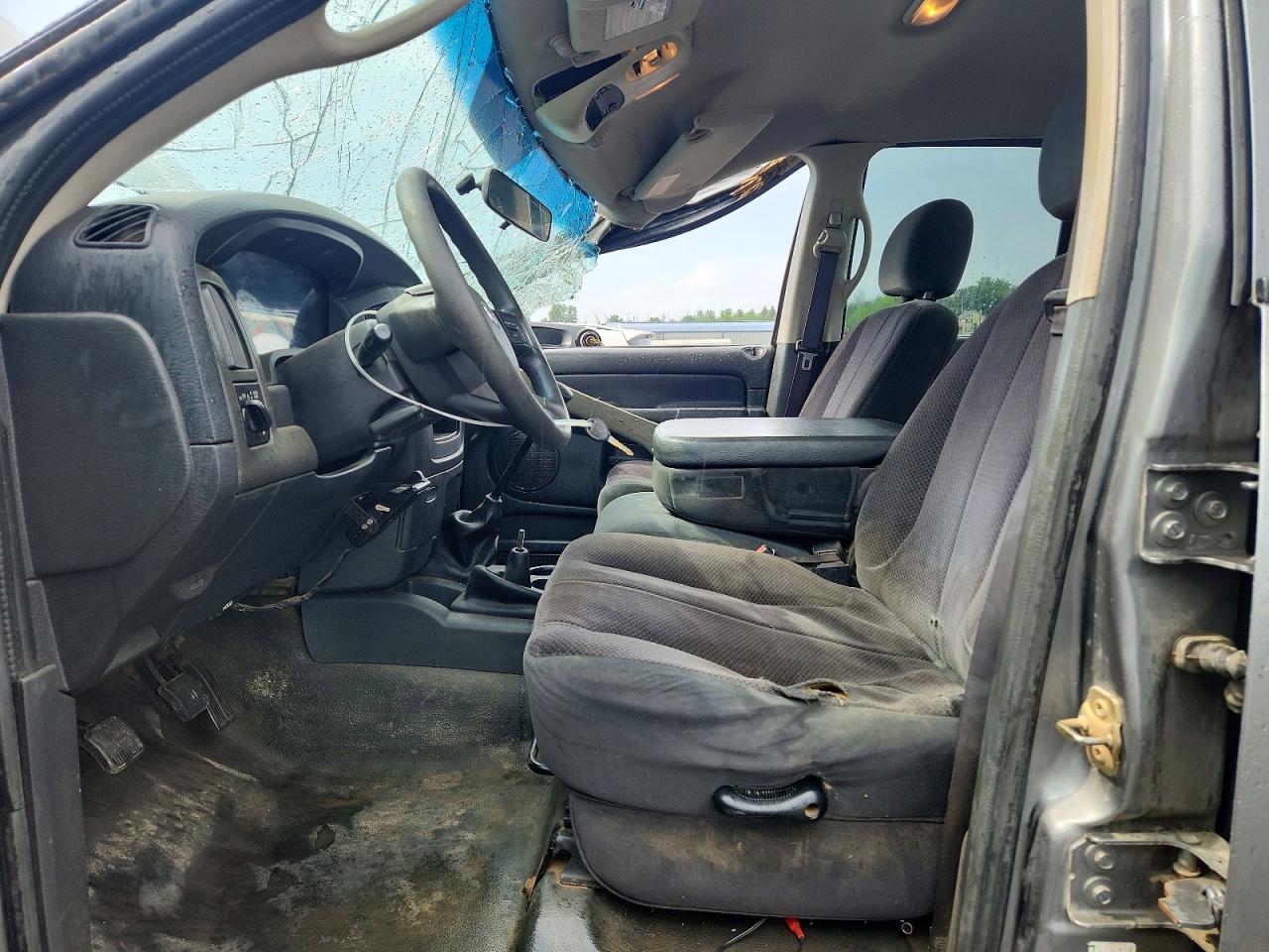 2005 Dodge Ram 2500 St Серый vin: 3D7KS28C05G711073