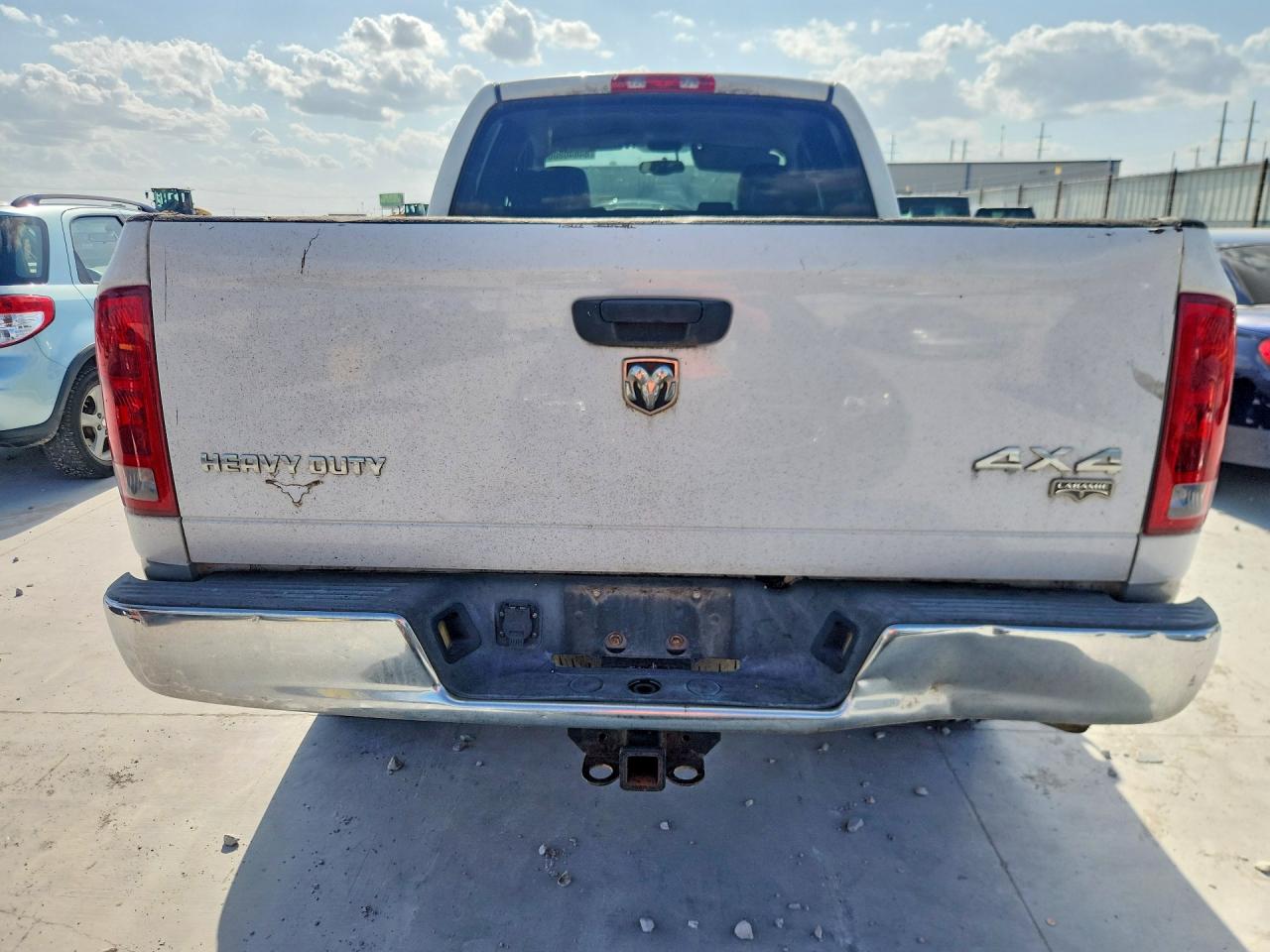 2005 Dodge Ram 2500 St White vin: 3D7KS28C15G714497