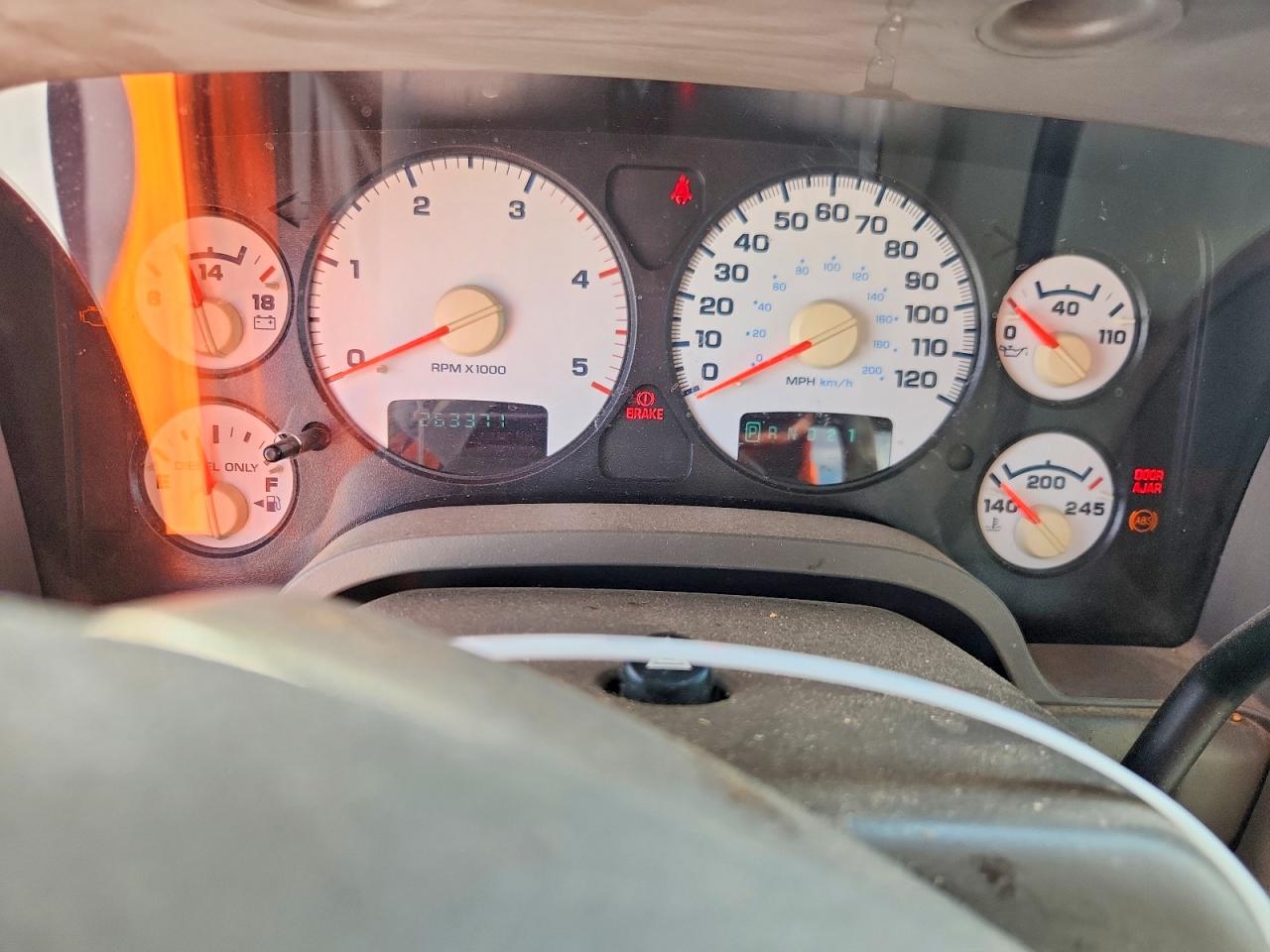 2005 Dodge Ram 2500 St White vin: 3D7KS28C15G714497