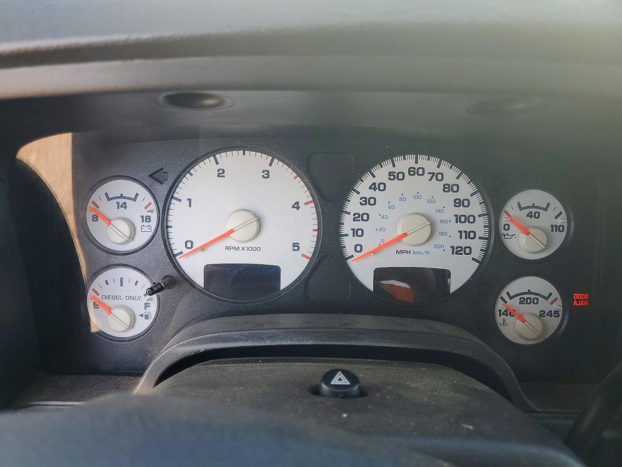 2005 Dodge Ram 2500 St Белый vin: 3D7KS28C35G758744