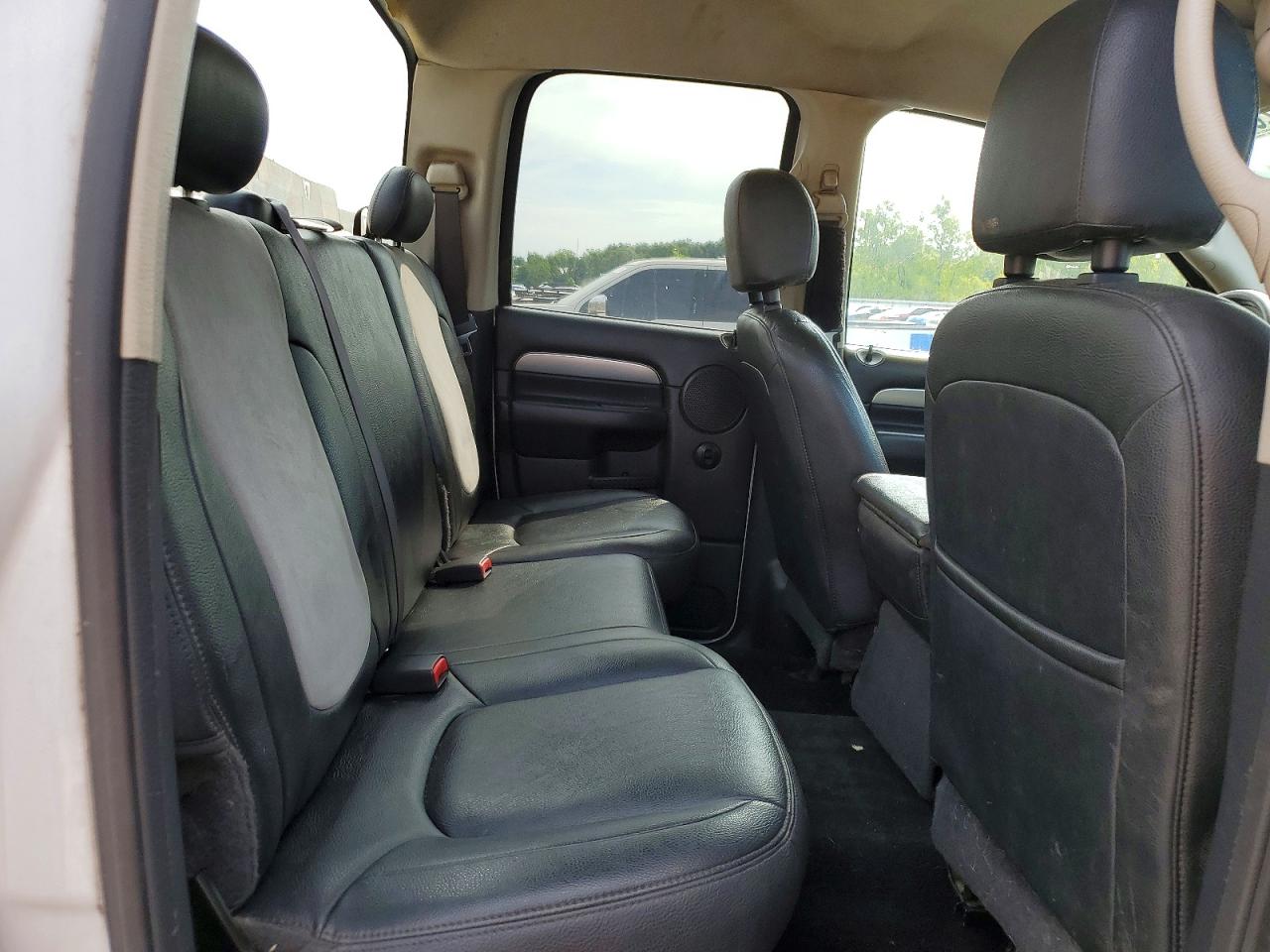 2005 Dodge Ram 2500 St/slt White vin: 3D7KS28C45G807448