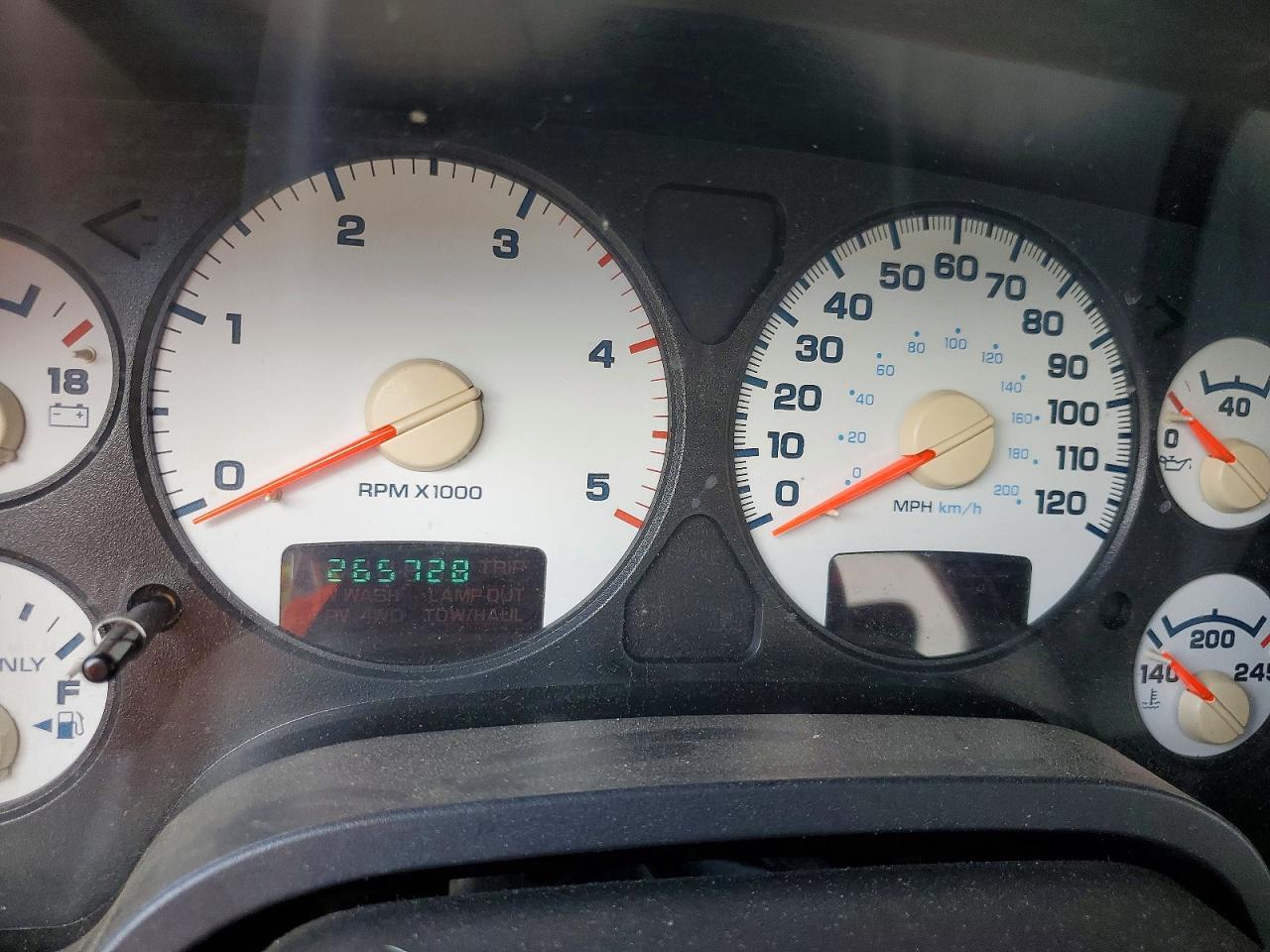 2005 Dodge Ram 2500 St Silver vin: 3D7KS28C55G773441