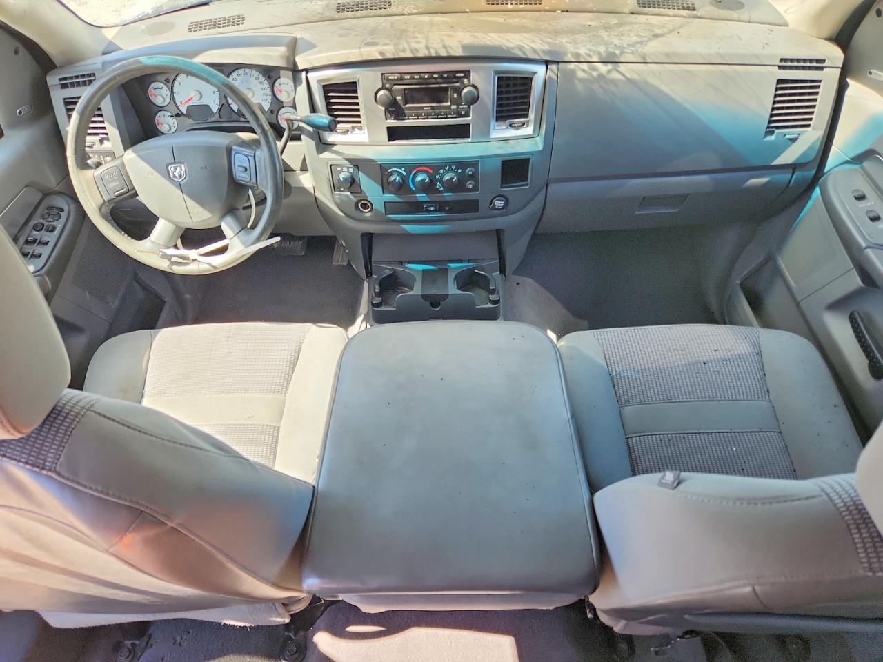 2008 Dodge Ram 2500 St Silver vin: 3D7KS28D18G215289