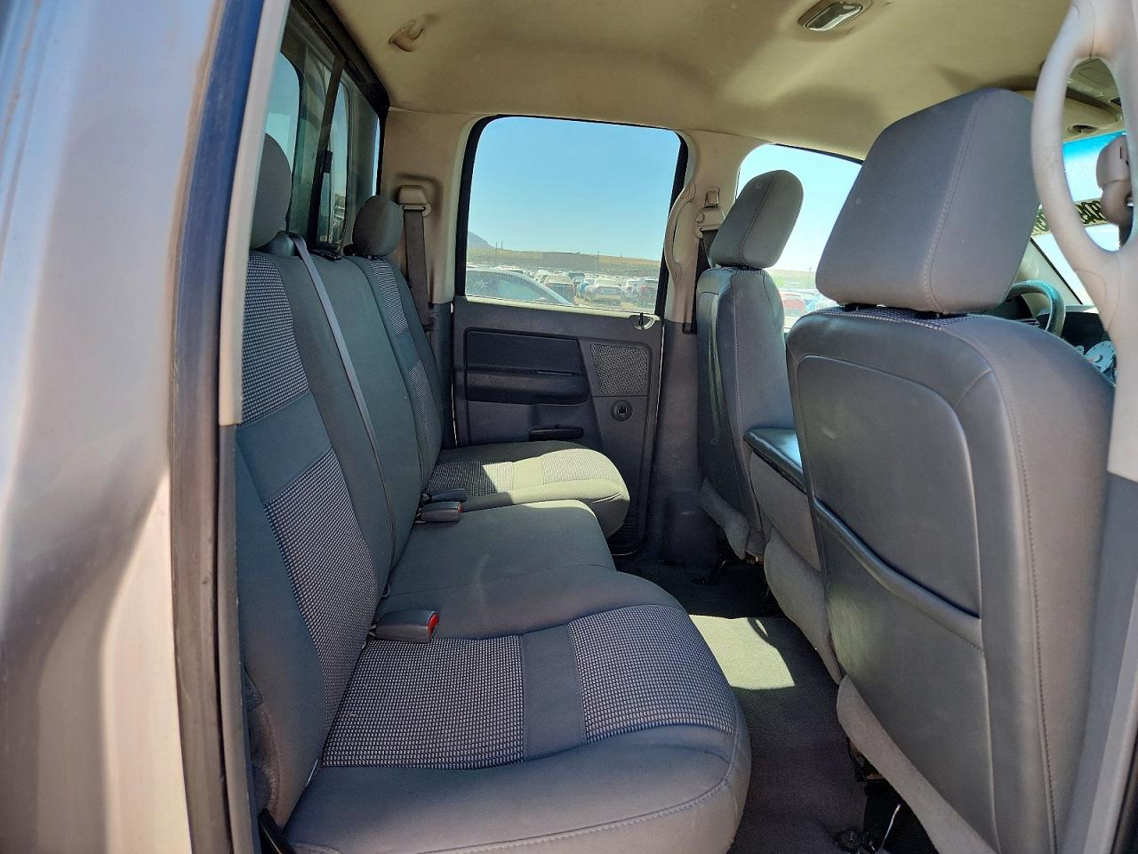 2008 Dodge Ram 2500 St Silver vin: 3D7KS28D18G215289