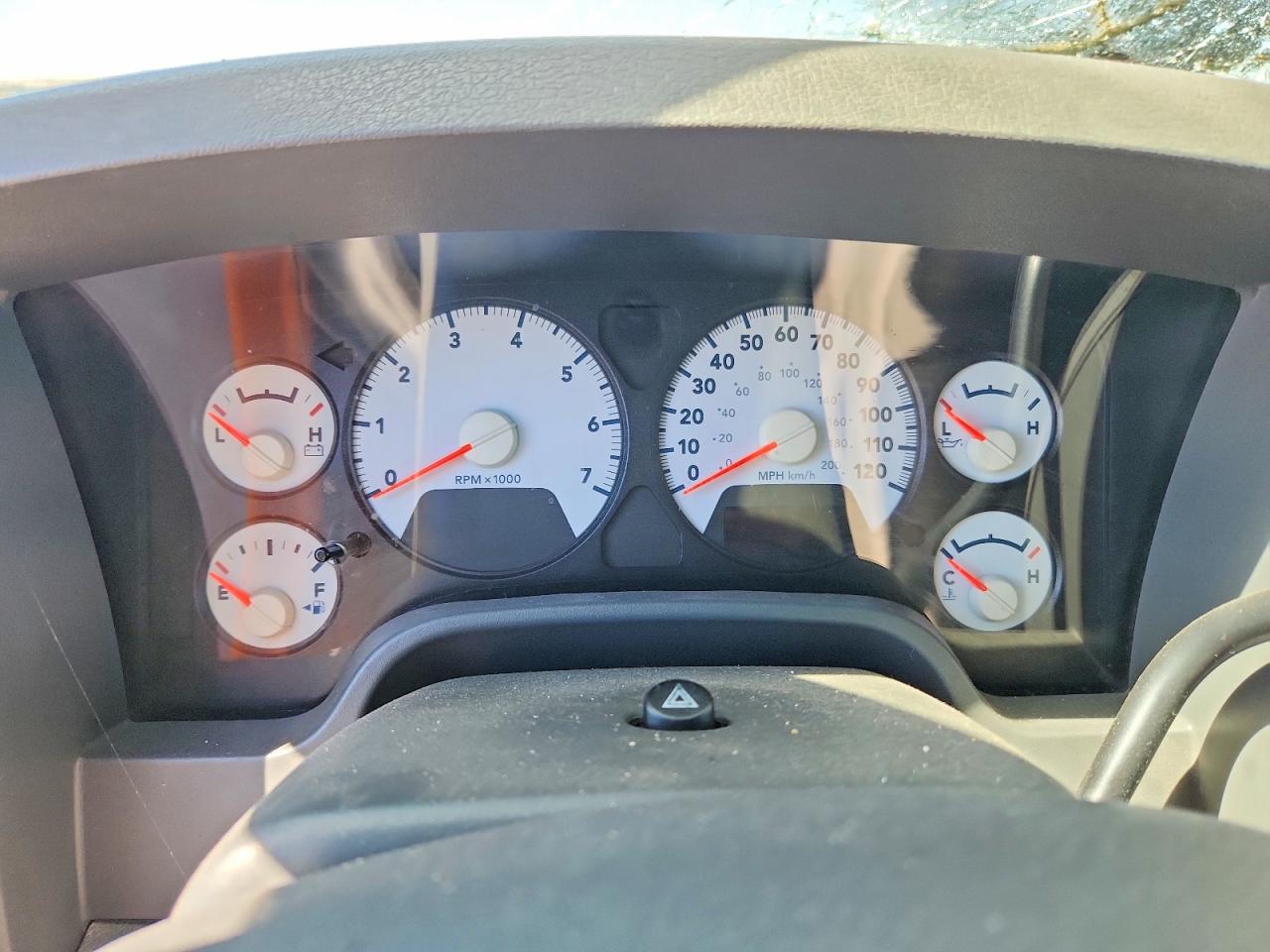 2008 Dodge Ram 2500 St Silver vin: 3D7KS28D18G215289