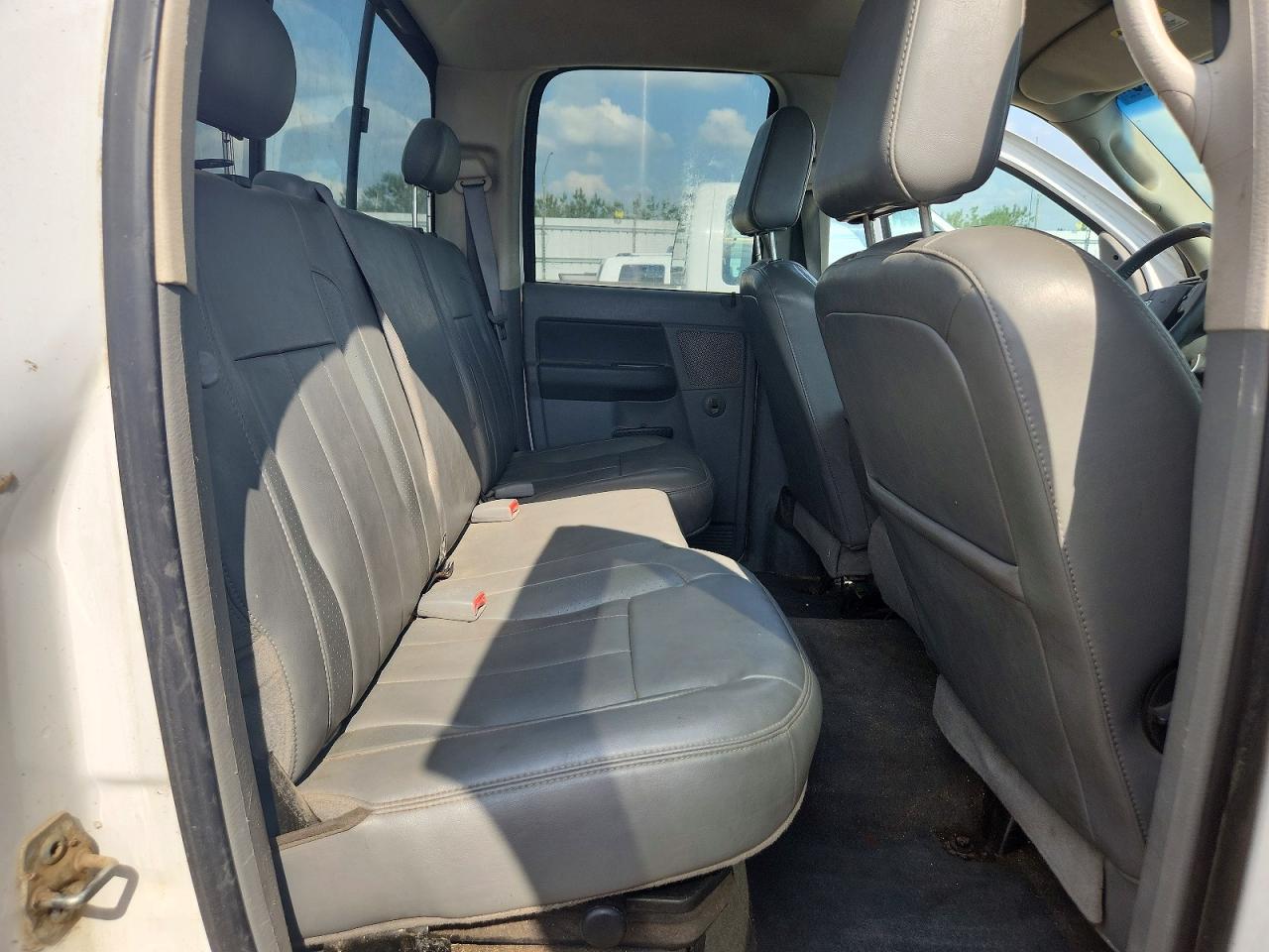 2008 Dodge Ram 2500 St White vin: 3D7KS28D28G183369